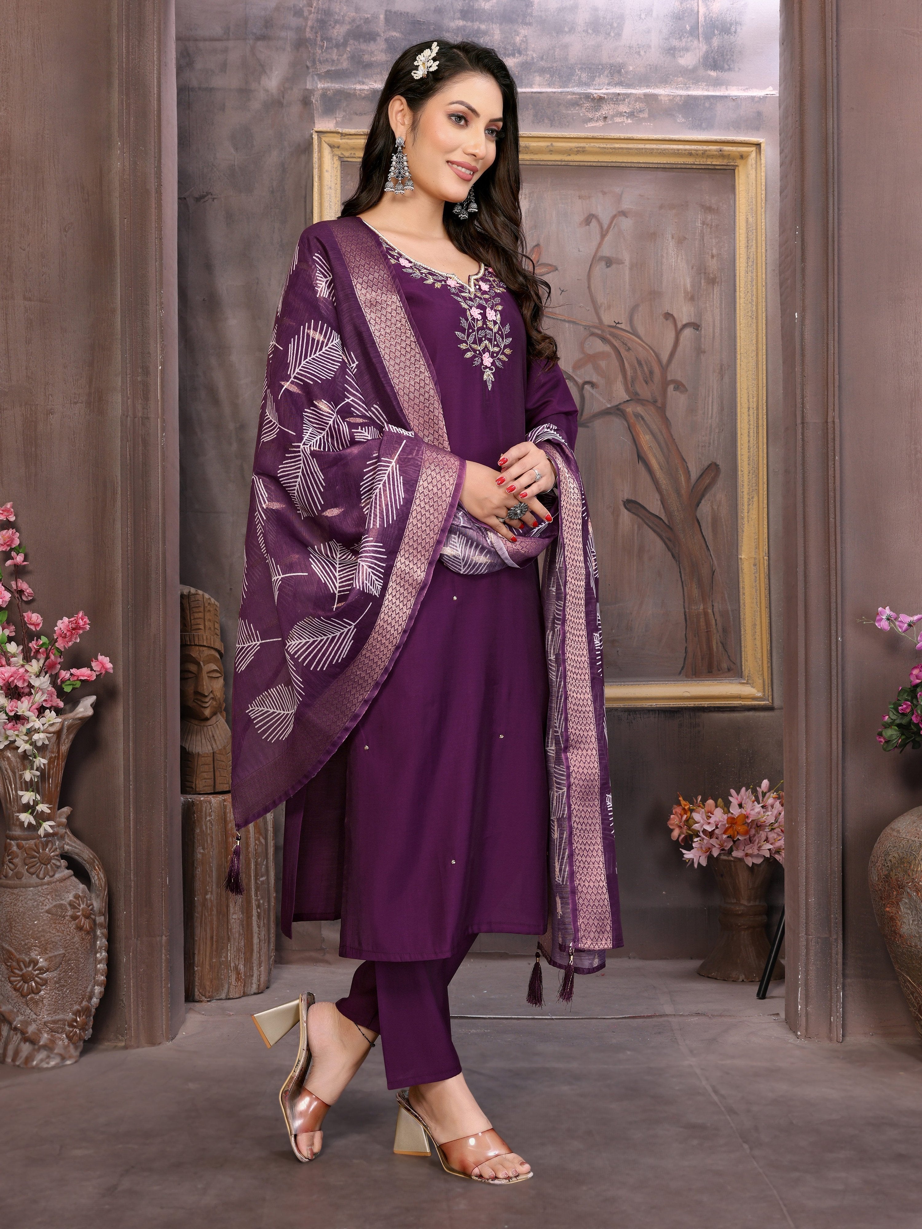 Vedant Vastram Kurta Pant set with Dupatta having Beautiful Hand work (Khatli Work) - Wine - Distacart