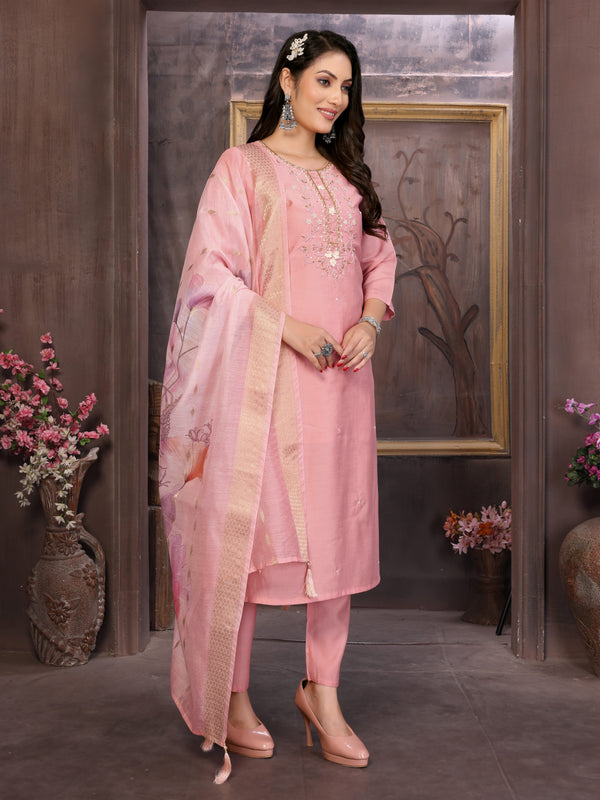 Vedant Vastram Kurta Pant set with Dupatta having Beautiful Hand work (Khatli Work) - Peach - Distacart
