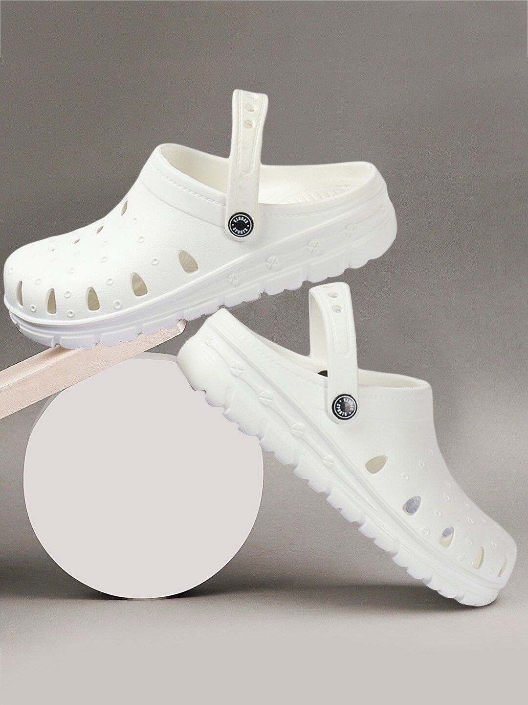 Roadster The Lifestyle Co. Men Self Design Clogs