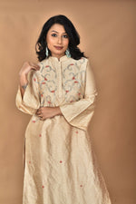 Thumbnail for 3C4ixkGjrT