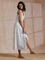 Thumbnail for trueBrowns Green Buta On White Block Print Cotton Sleeveless Wrap Dress - Distacart