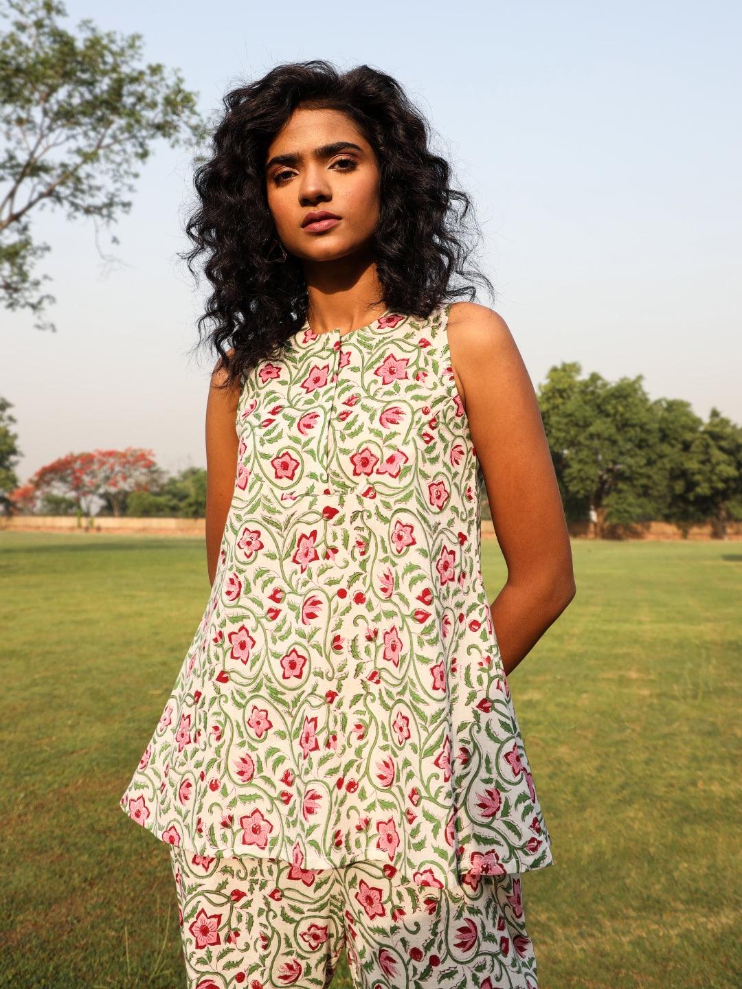 trueBrowns White Cotton Block Print Sleeveless Co-Ord set - Distacart