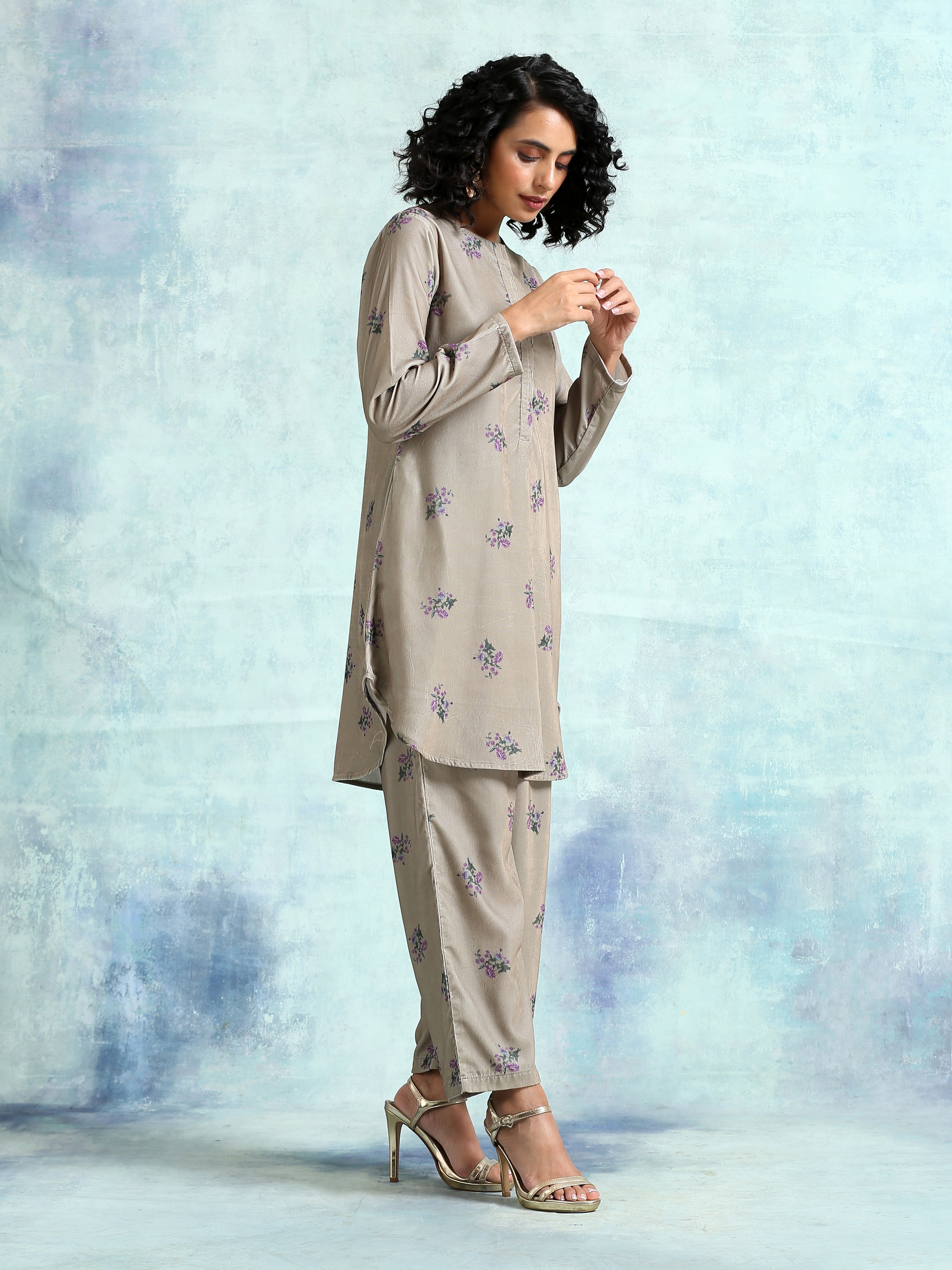 trueBrowns Sage Printed Velvet Co-Ord Set - Distacart