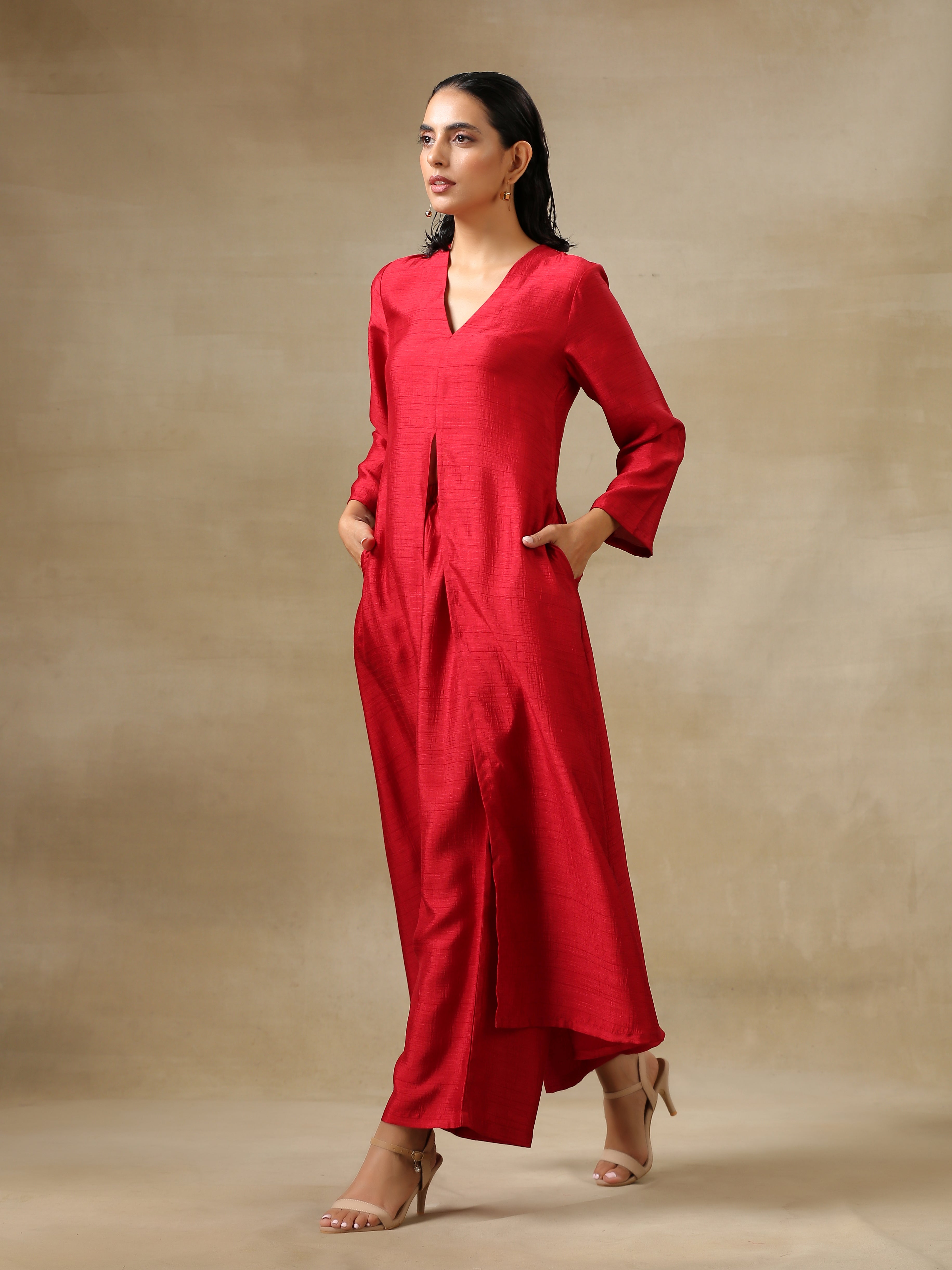 trueBrowns Maroon Textured Silk Front Slit Kurta Pant Set - Distacart