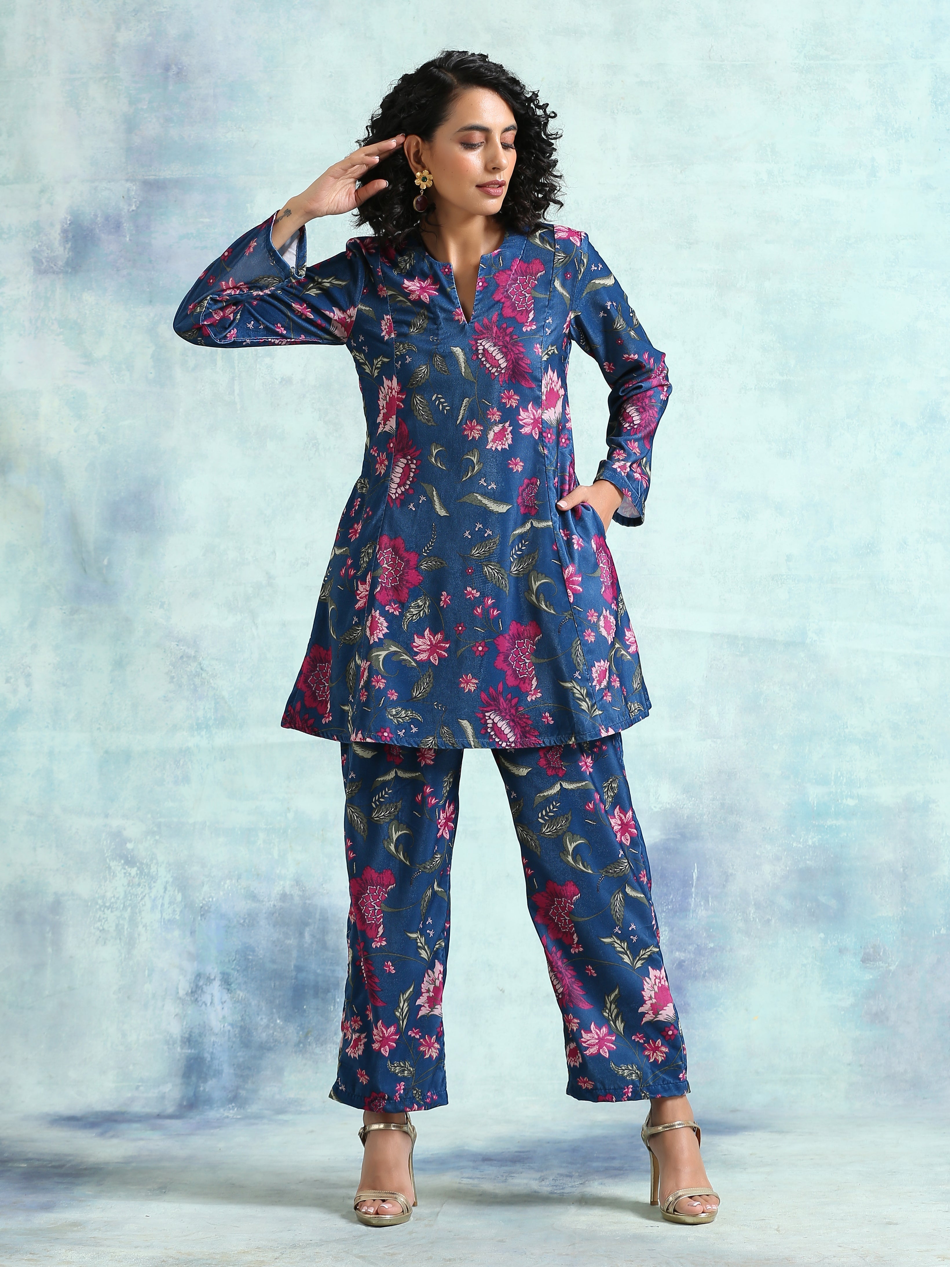 trueBrowns Blue Printed Velvet Co-Ord Set - Distacart