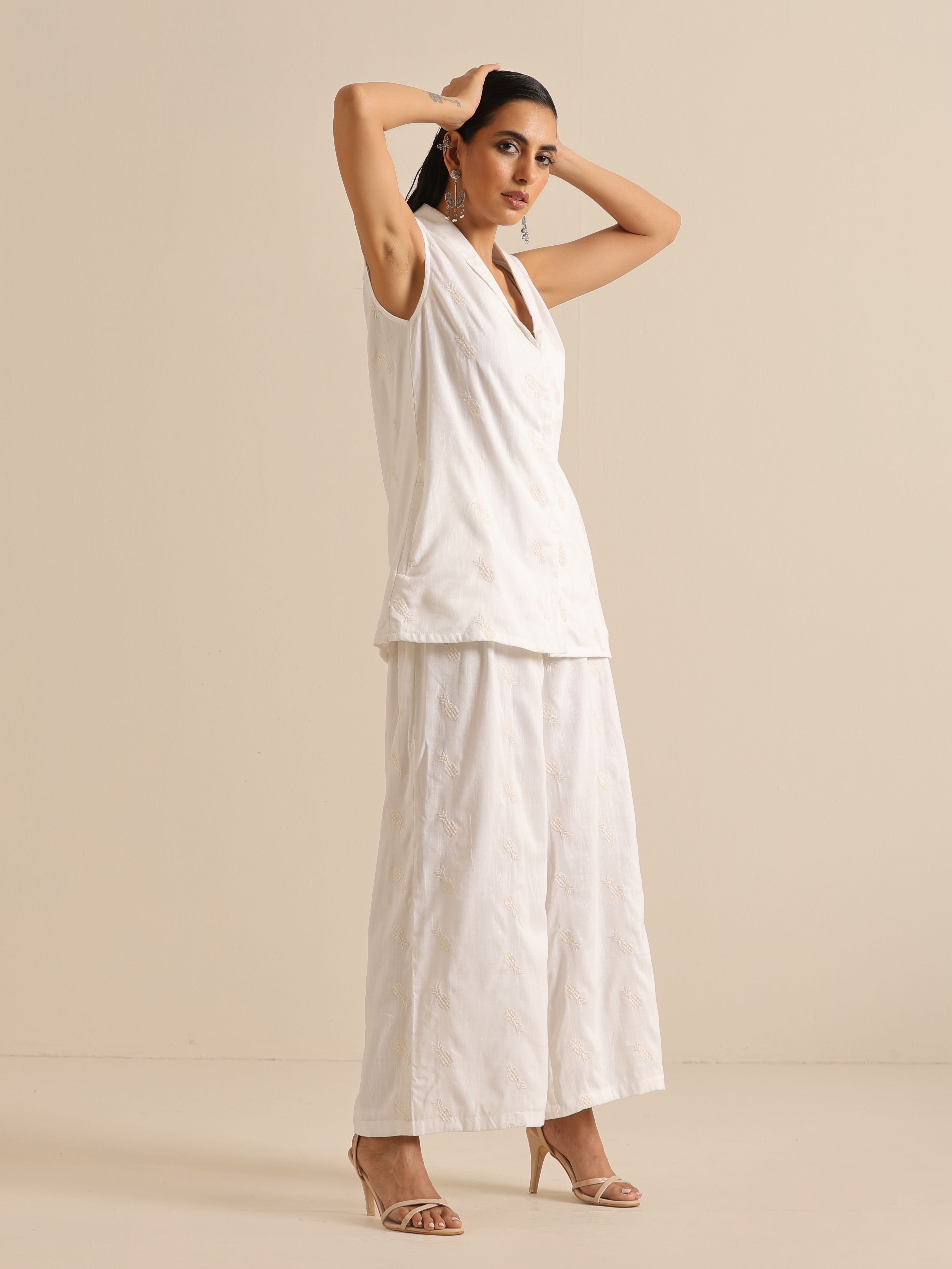 trueBrowns White Pineapple Sleeveless Jacket Pant Set - Distacart