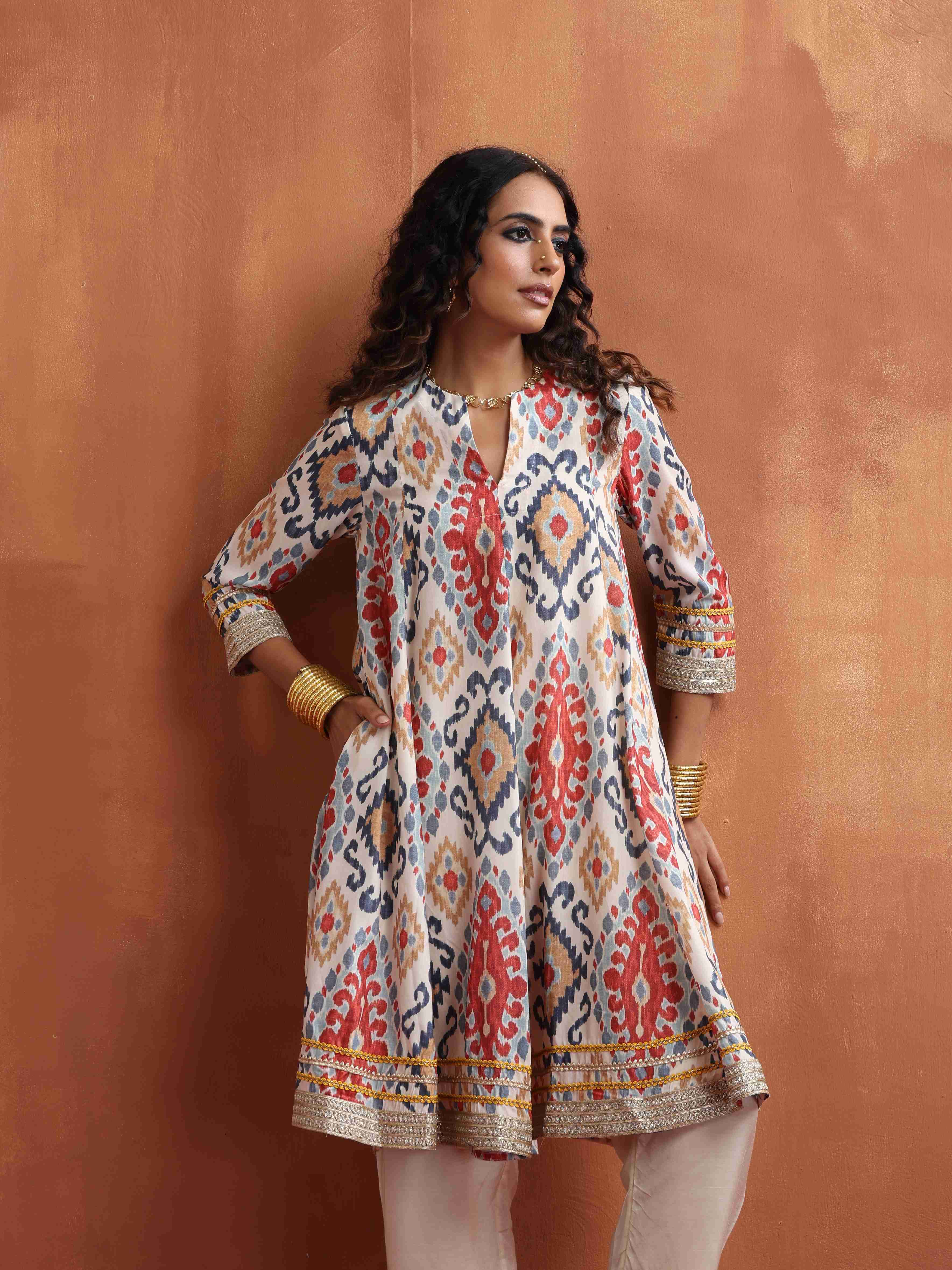 trueBrowns Off White Ikat Print Anarkali Kurta Co-ord Set - Distacart