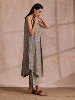 Thumbnail for trueBrowns Grey Overall Floral Block Print Cotton Sleeveless Flared Kurta Pant Set - Distacart