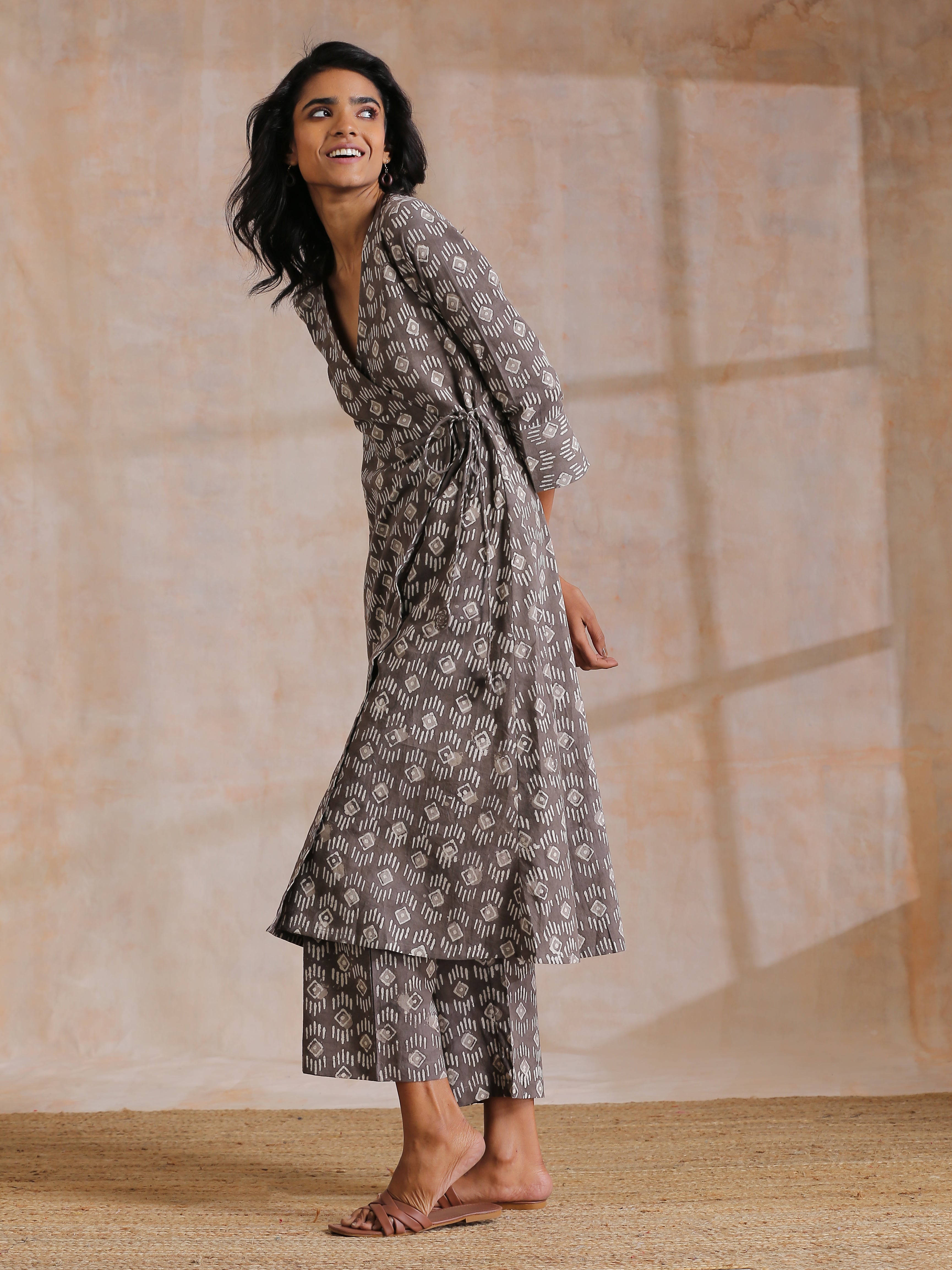 trueBrowns Clay Dabu Geometric Print Cotton Angrakha Kurta Pant Set - Distacart