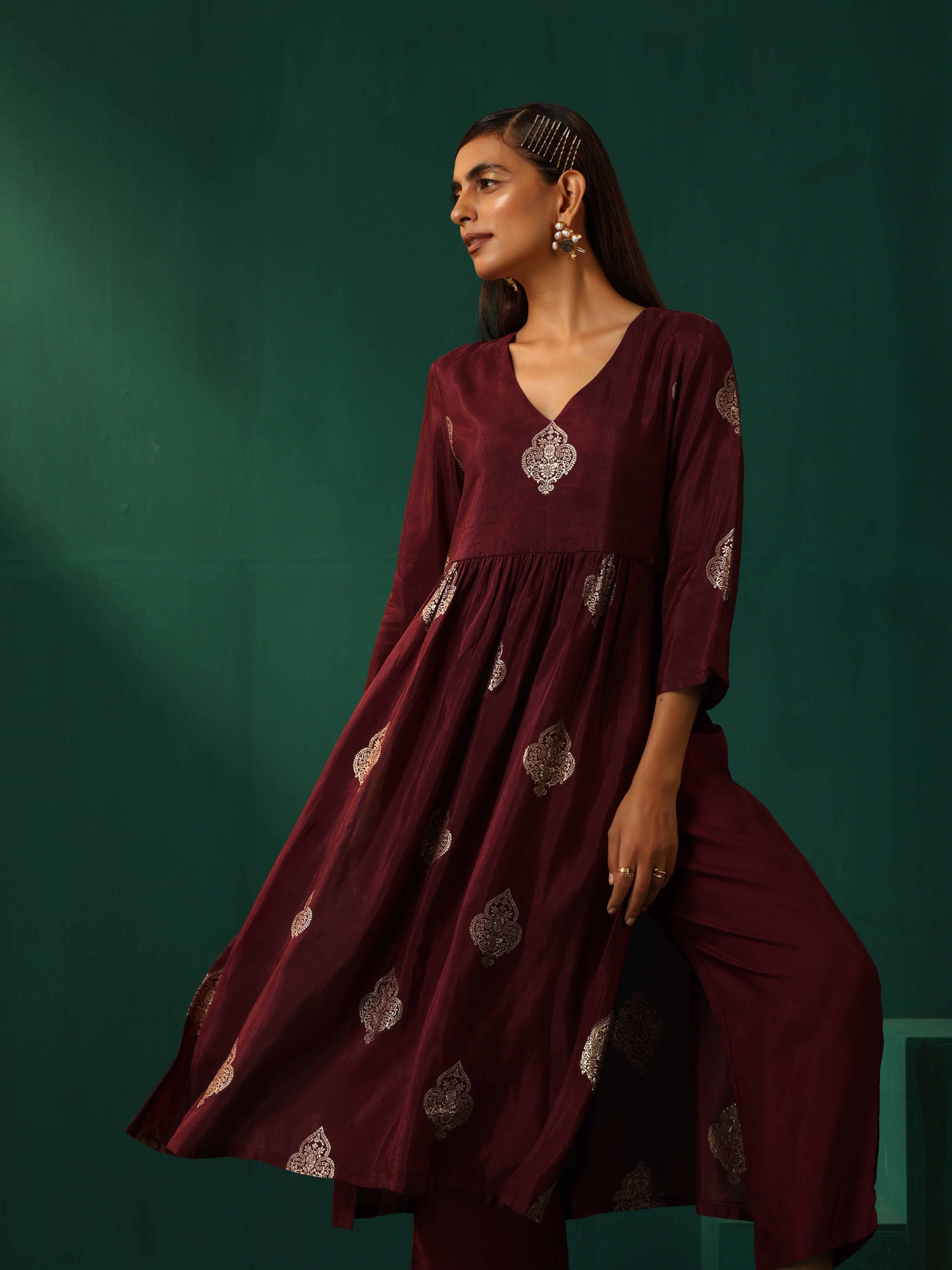 trueBrowns Wine Geometric Viscose Silk High Slit Kurta Pant Set - Distacart
