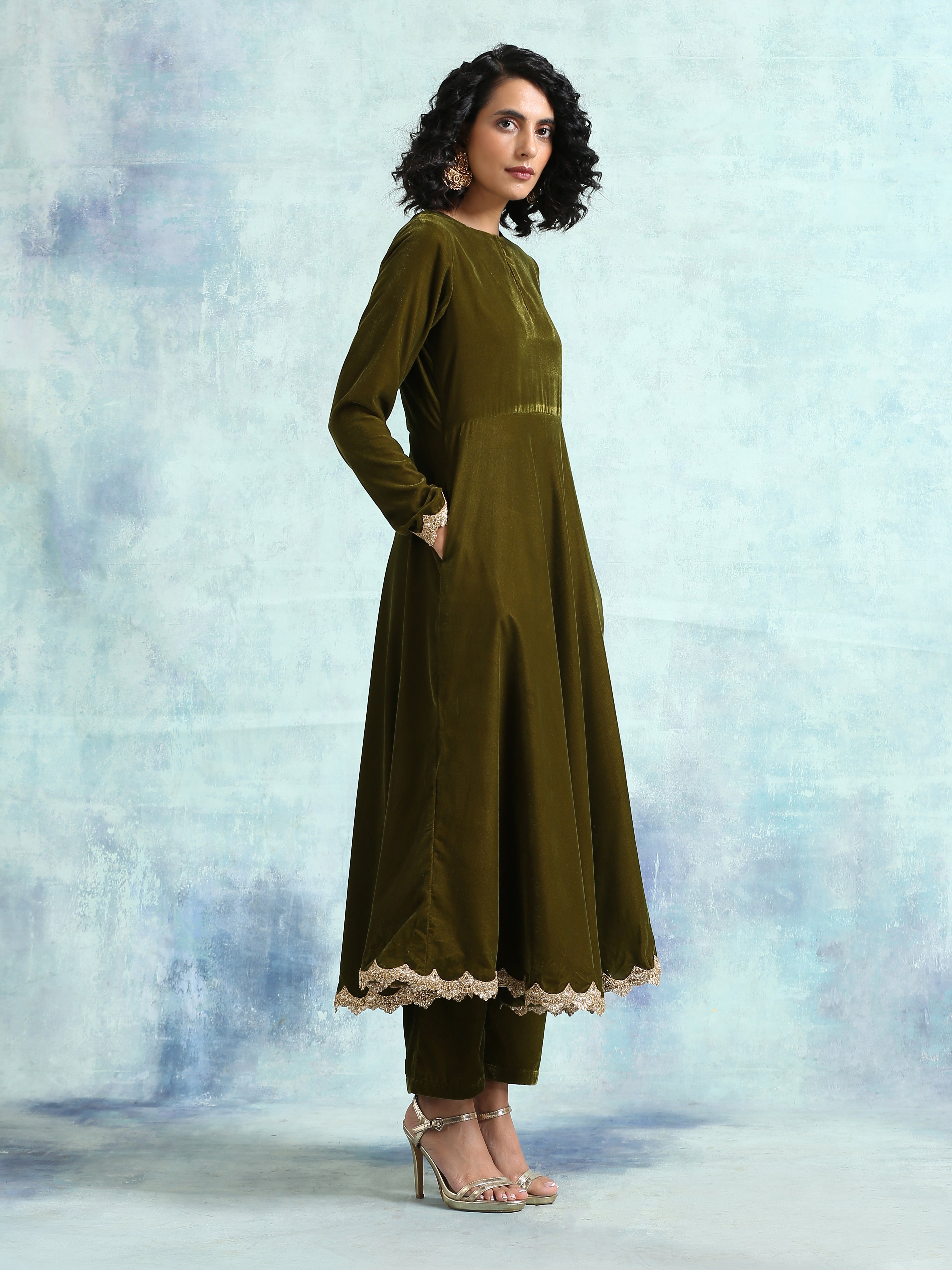 trueBrowns Mehandi Velvet Anarkali Kurta - Distacart