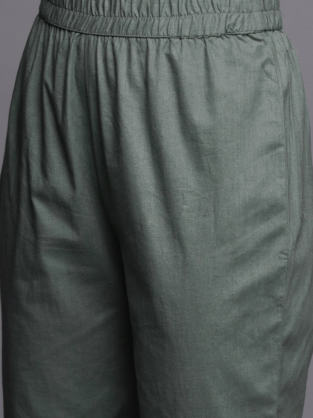 Varanga Women Green Floral Printed Straight Kurta Paired With Tonal Bottom And Tonal Organza Embroidered Dupatta - Distacart