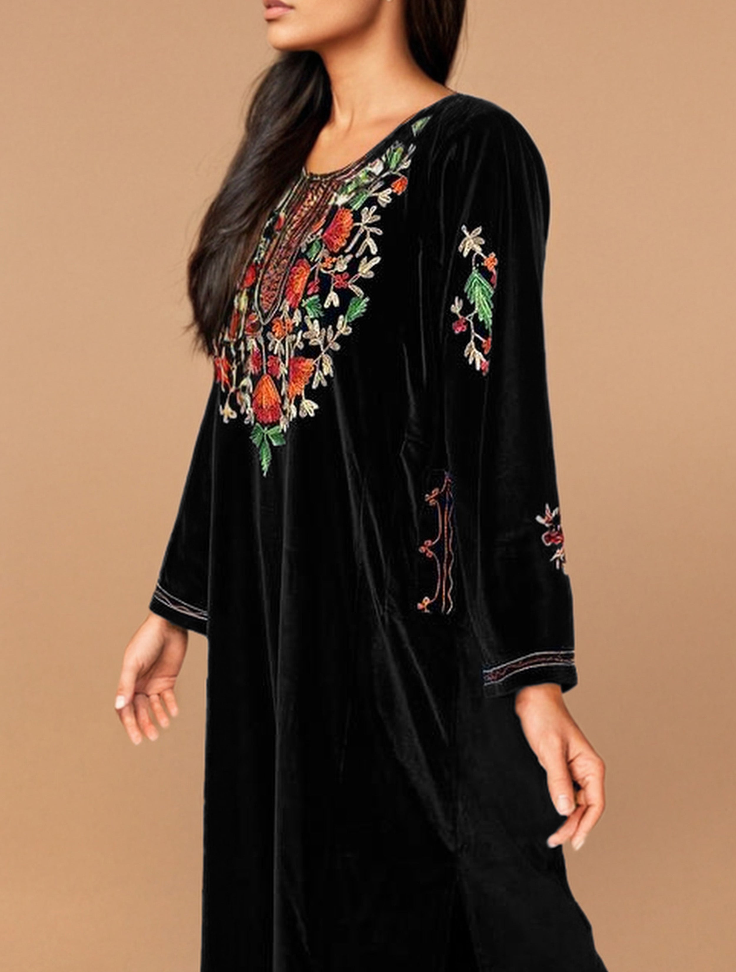 trueBrowns Black Velvet Embroidered Kurta Set - Distacart