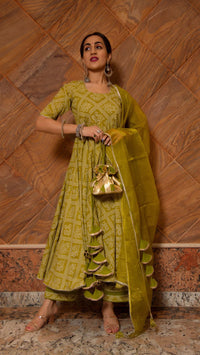 Thumbnail for Pomcha Jaipur Bandhej Mehndhi Green Cotton Anarkali Set - Distacart