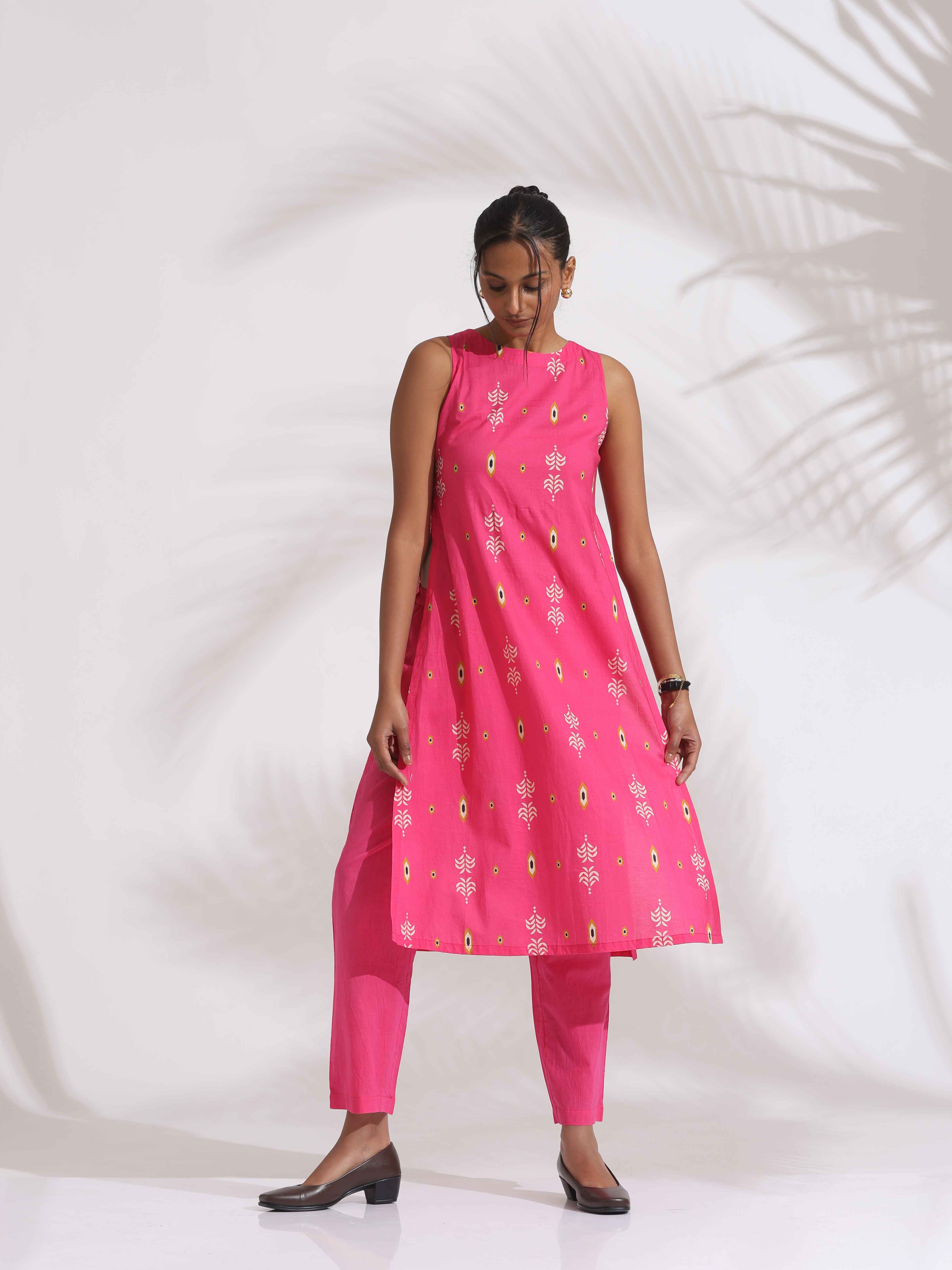 trueBrowns Pink Cotton Print Sleeveless Kurta Set - Distacart