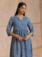 Thumbnail for trueBrowns Indigo Dabu Zig-Zag Lines Print Cotton Flared Kurta Pant Set - Distacart
