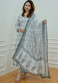 Thumbnail for NOZ2TOZ Women White Printed Viscose Rayon Kurta And Pant Set