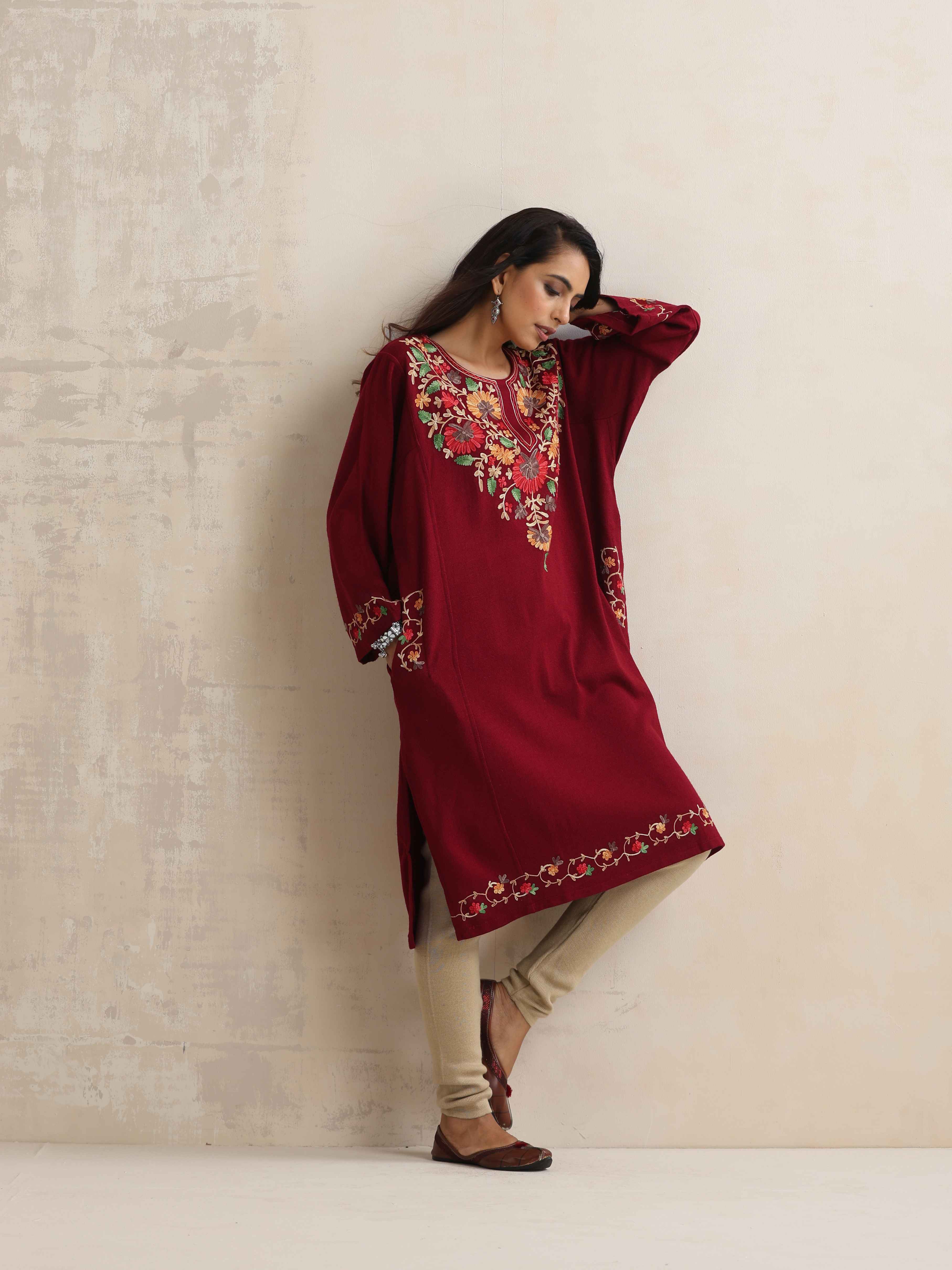 trueBrowns Maroon Kashmiri Floral Embroidered Woollen Phiran Kurta - Distacart