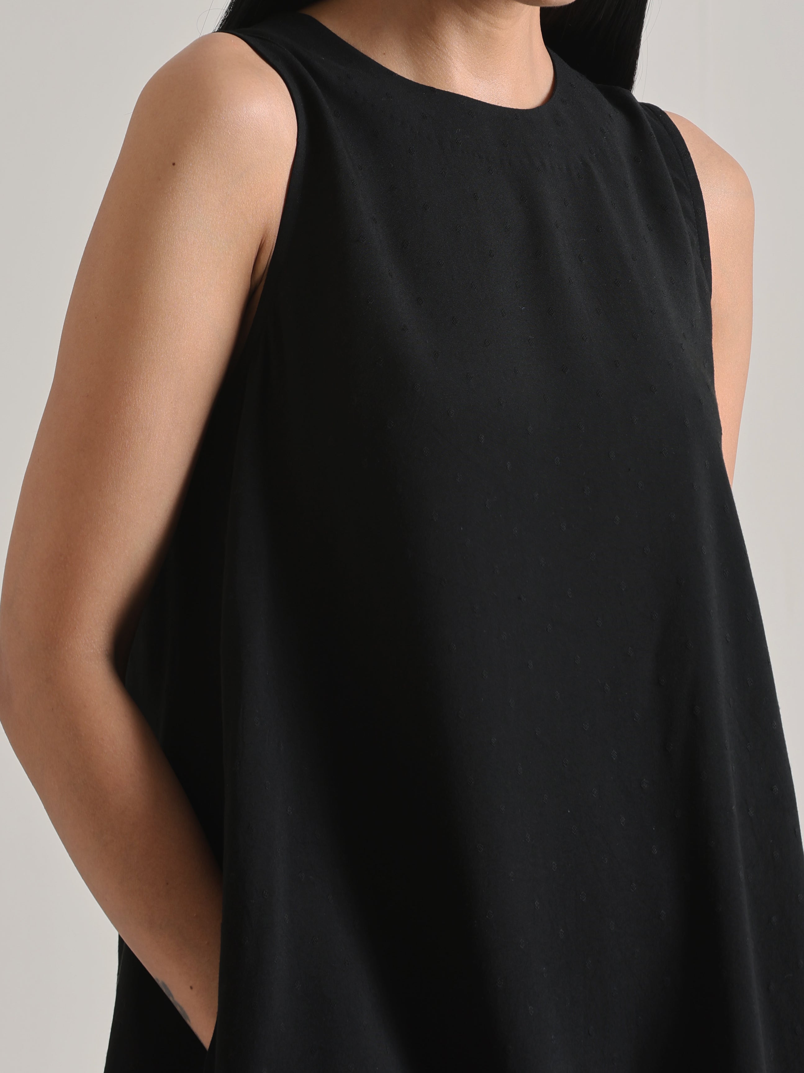 trueBrowns Black Sleeveless Co-Ord Set - Distacart