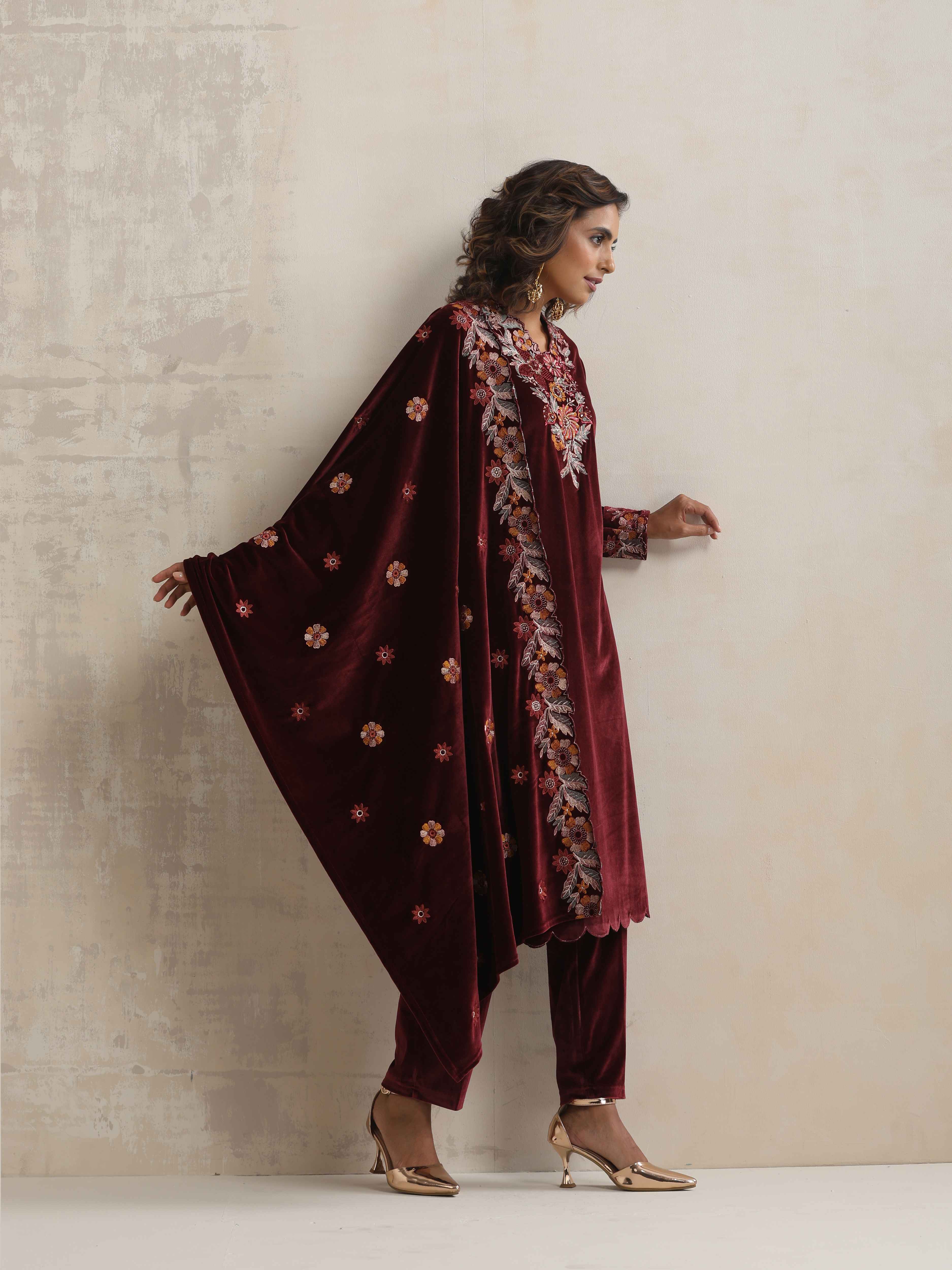 trueBrowns Maroon Velvet Floral Embroidered Kurta Pant Dupatta Set - Distacart