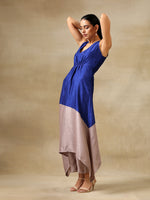 Thumbnail for trueBrowns Blue and Grey Textured Silk Sleeveless Round Hemline Kurta Pant Set - Distacart