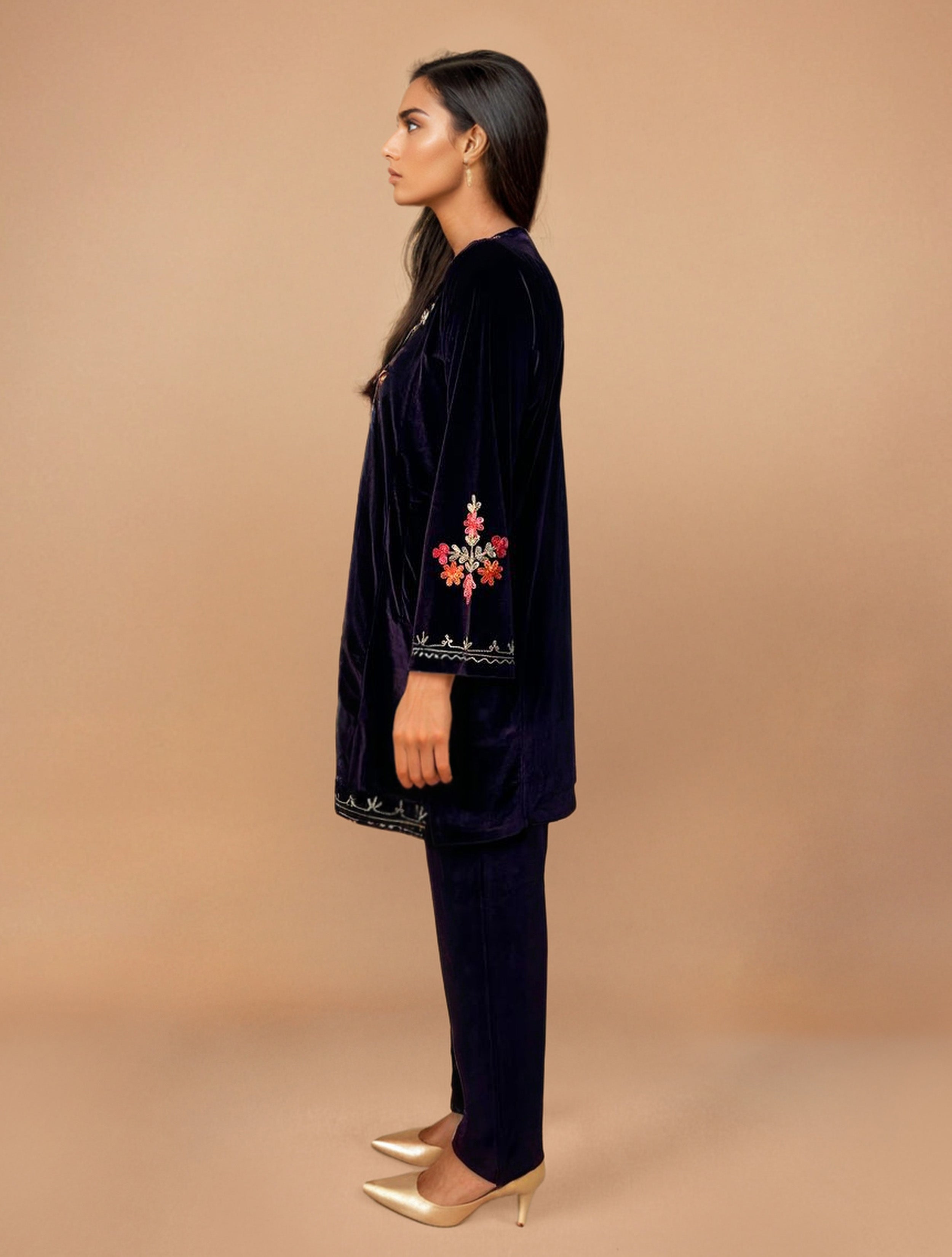 trueBrowns Purple Velvet Embroidered Co-ord Set - Distacart