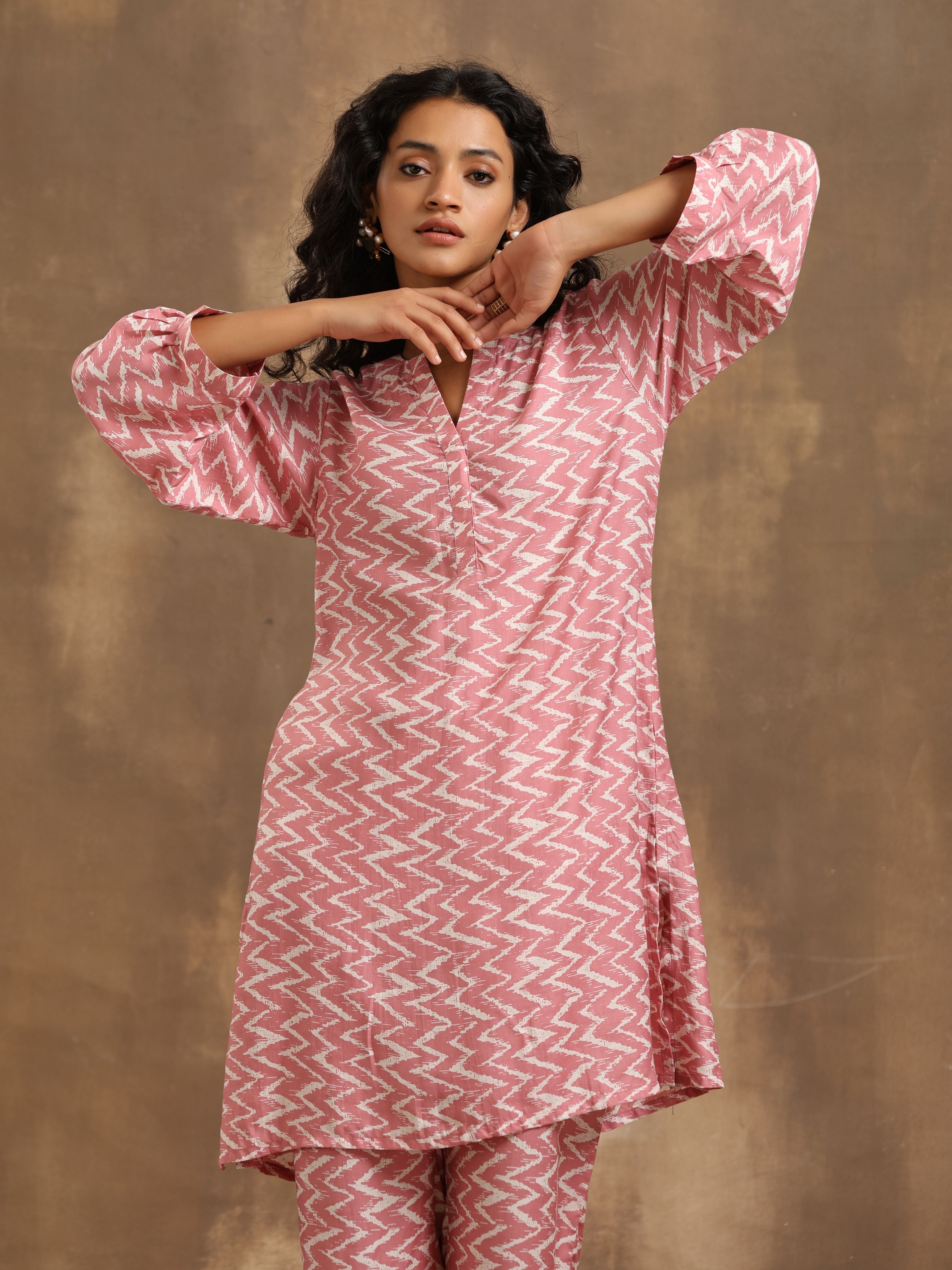 trueBrowns Light Mauve Zig-Zag Printed Silk Co-Ord Set - Distacart