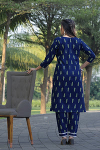 Thumbnail for Malishka Women's Blue Cotton Blend Digital Print Kurta Set