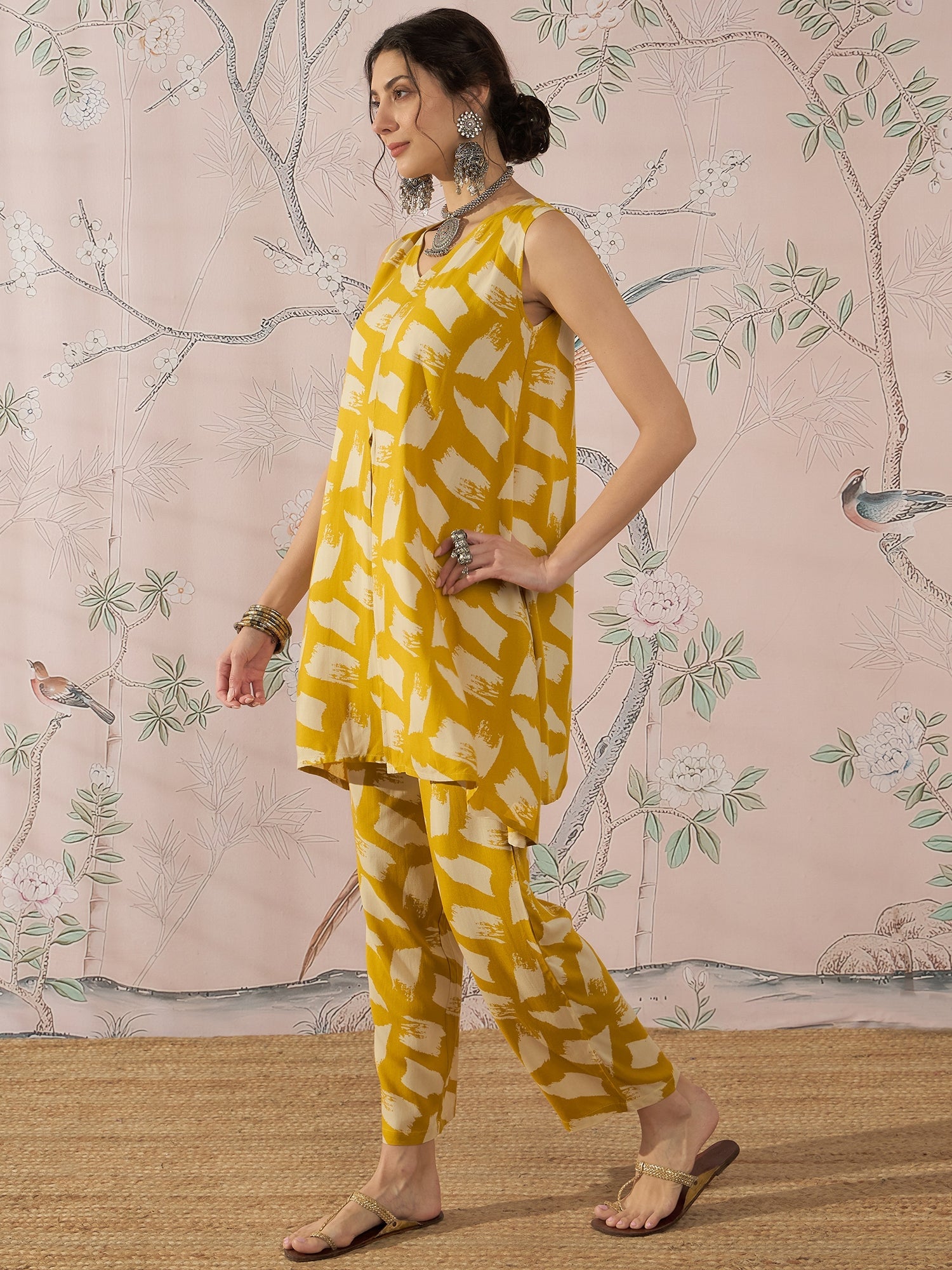 InWeave Honey Yellow Beige Slit Kurta Set - Distacart