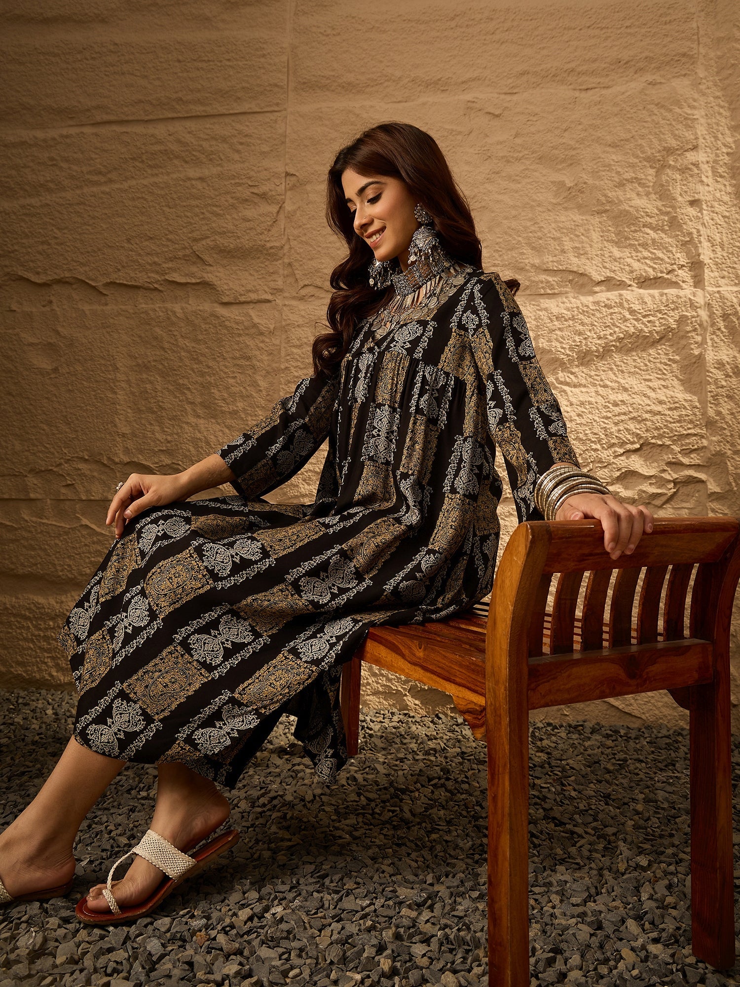 InWeave Black Golden Beige V-Flared Kurta Set - Distacart