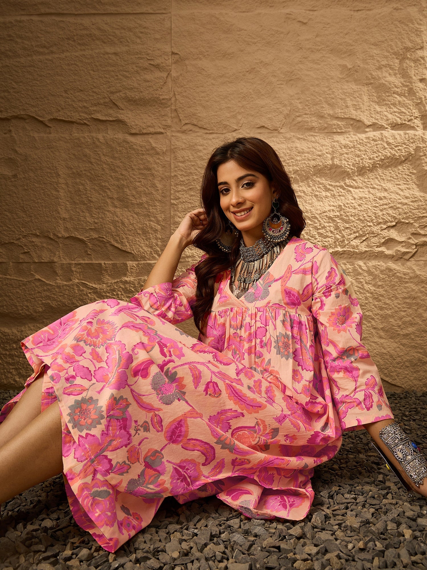 InWeave Light Peach Big V-Flared Kurta Set - Distacart