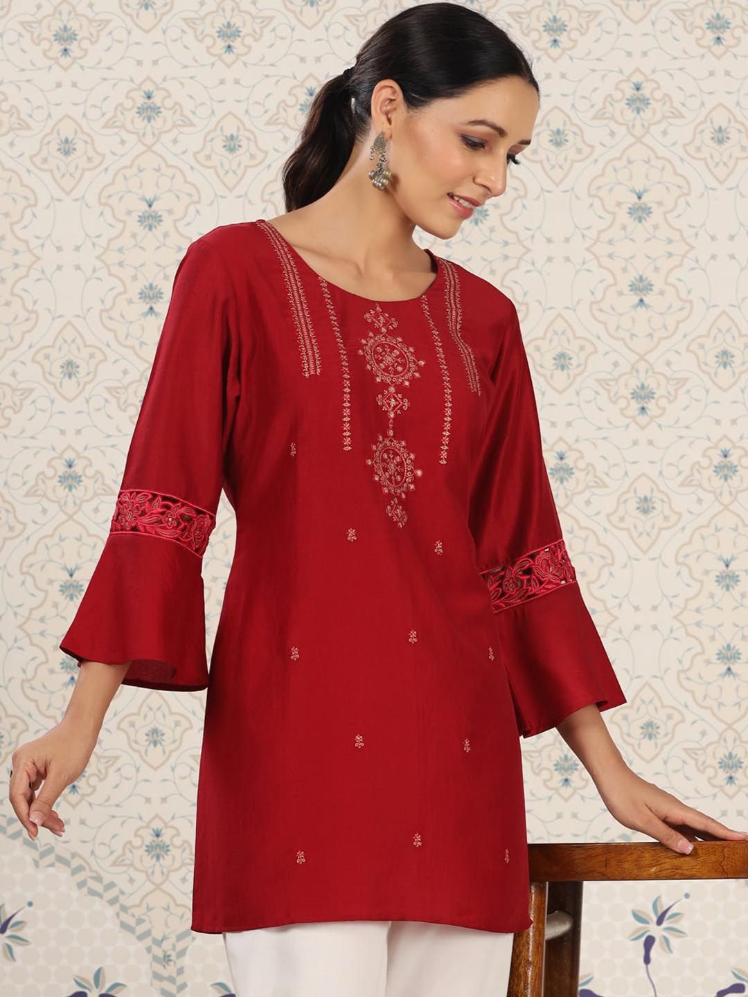 Ode by House of Pataudi Red Ethnic Motifs Embroidered Bell Sleeves Kurta - Distacart