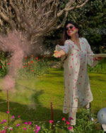 Thumbnail for trueBrowns Off-White Cotton Floral Embroidered Flared Kurta Set - Distacart