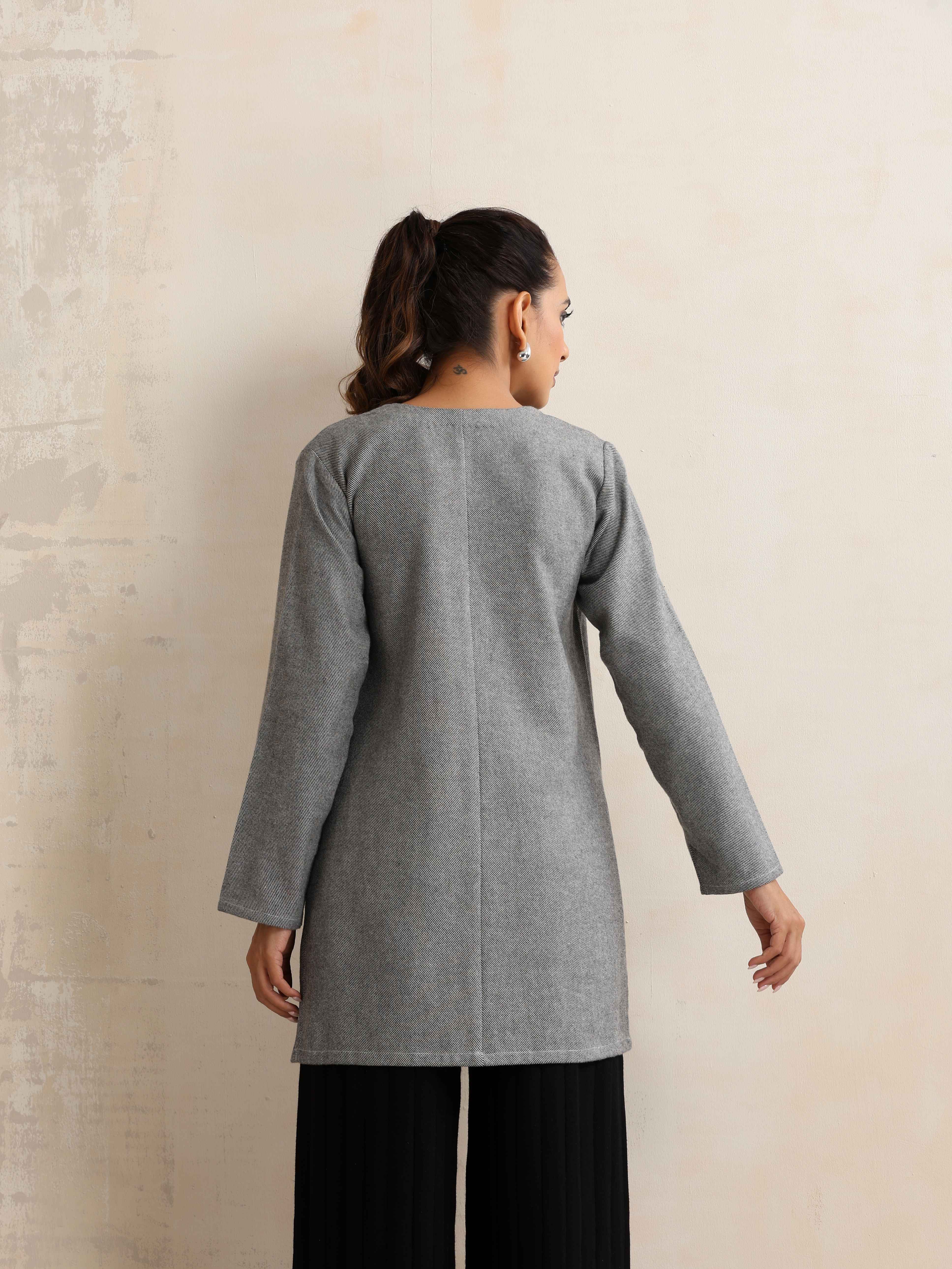 trueBrowns Grey Winter High Slit Top - Distacart