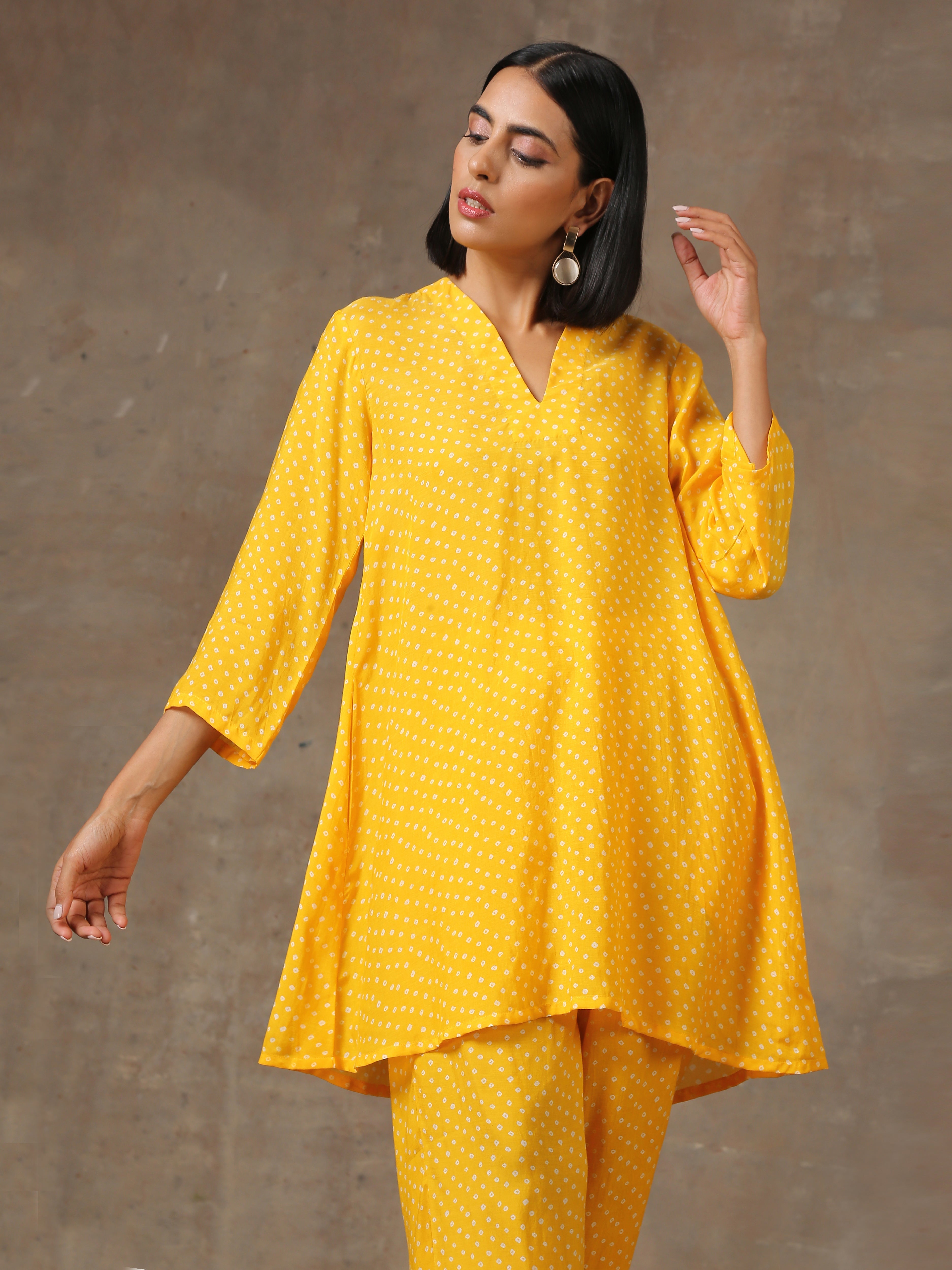 trueBrowns Yellow Bandhani Flare Printed Silk Co-Ord Set - Distacart