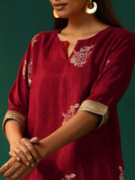 Thumbnail for trueBrowns Maroon Floral Viscose Silk High Low Co-ord Set - Distacart