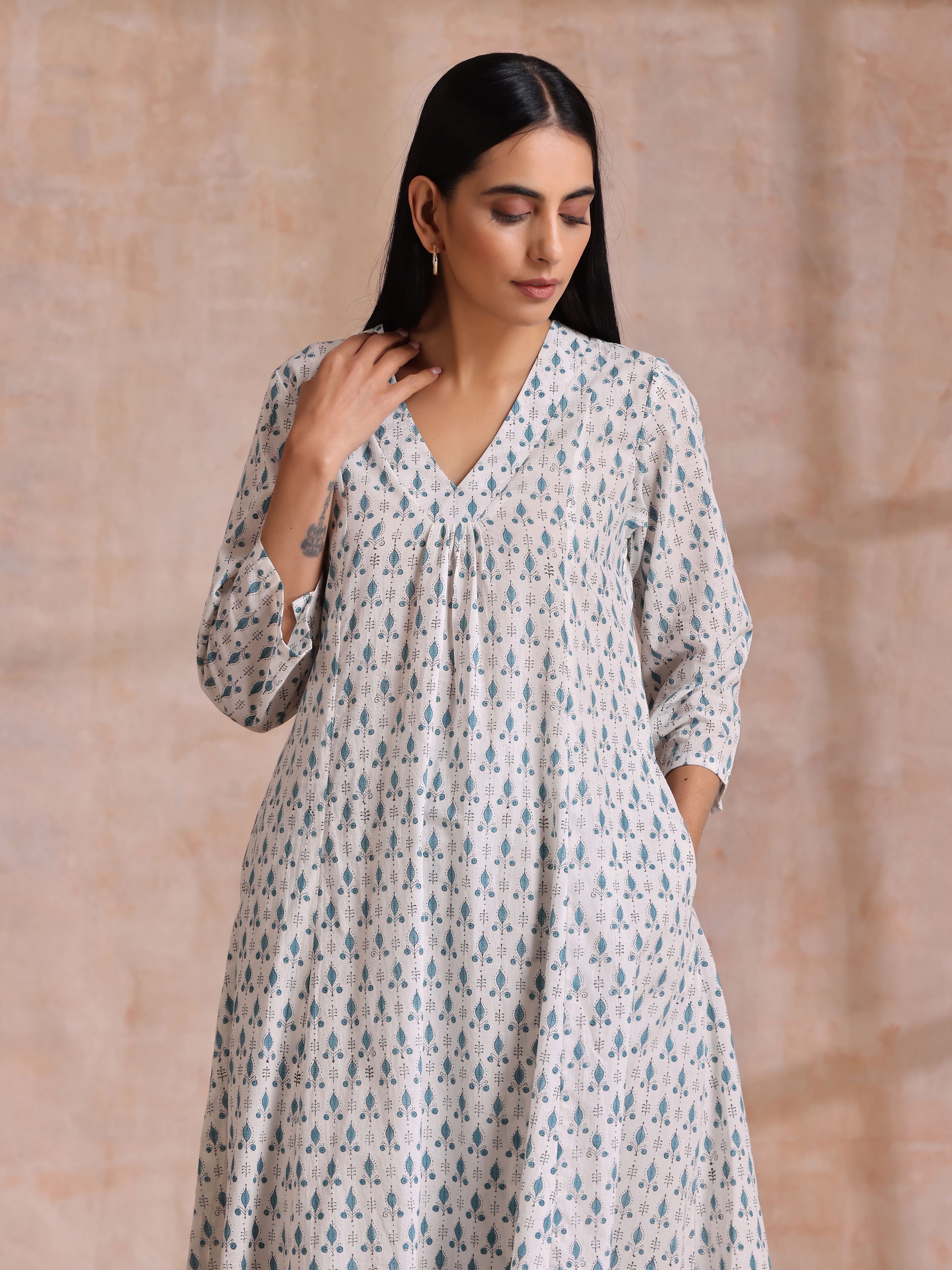 trueBrowns White With Teal Buta Block Print Cotton Front Neck Gathered Kurta Pant Set - Distacart