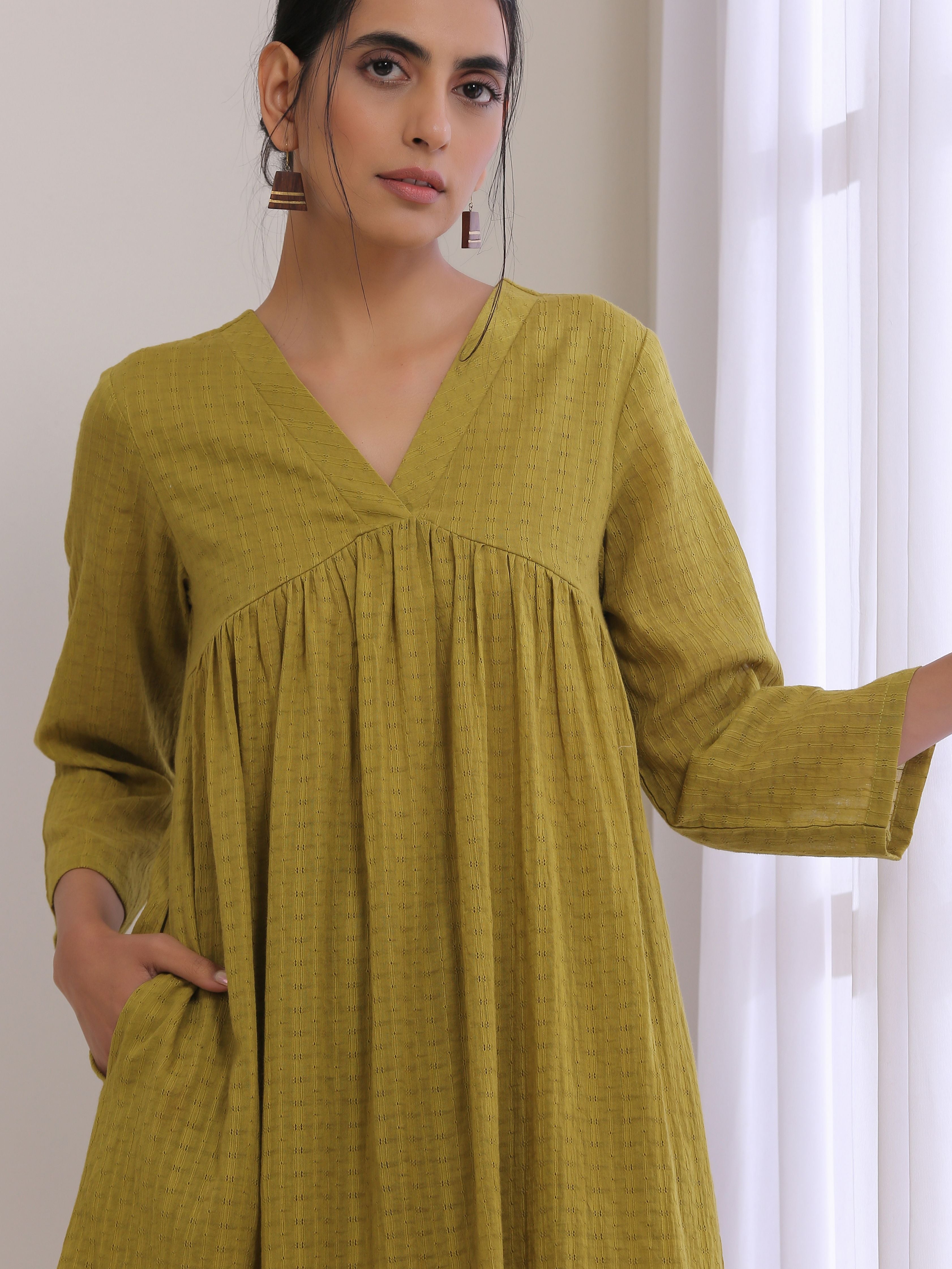 trueBrowns Avacado Green Dobby Flared Slit Kurta Pant Set - Distacart