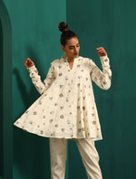 Thumbnail for trueBrowns Ivory Blue Floral Cotton Flared Co-ord Set - Distacart