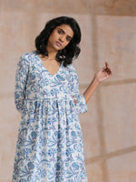 Thumbnail for trueBrowns White With Overall Blue Print Cotton Slit Gathered Kurta Set - Distacart