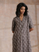 Thumbnail for trueBrowns Clay Dabu Zig-Zag Motifs Print Cotton Kurta Pant Set - Distacart