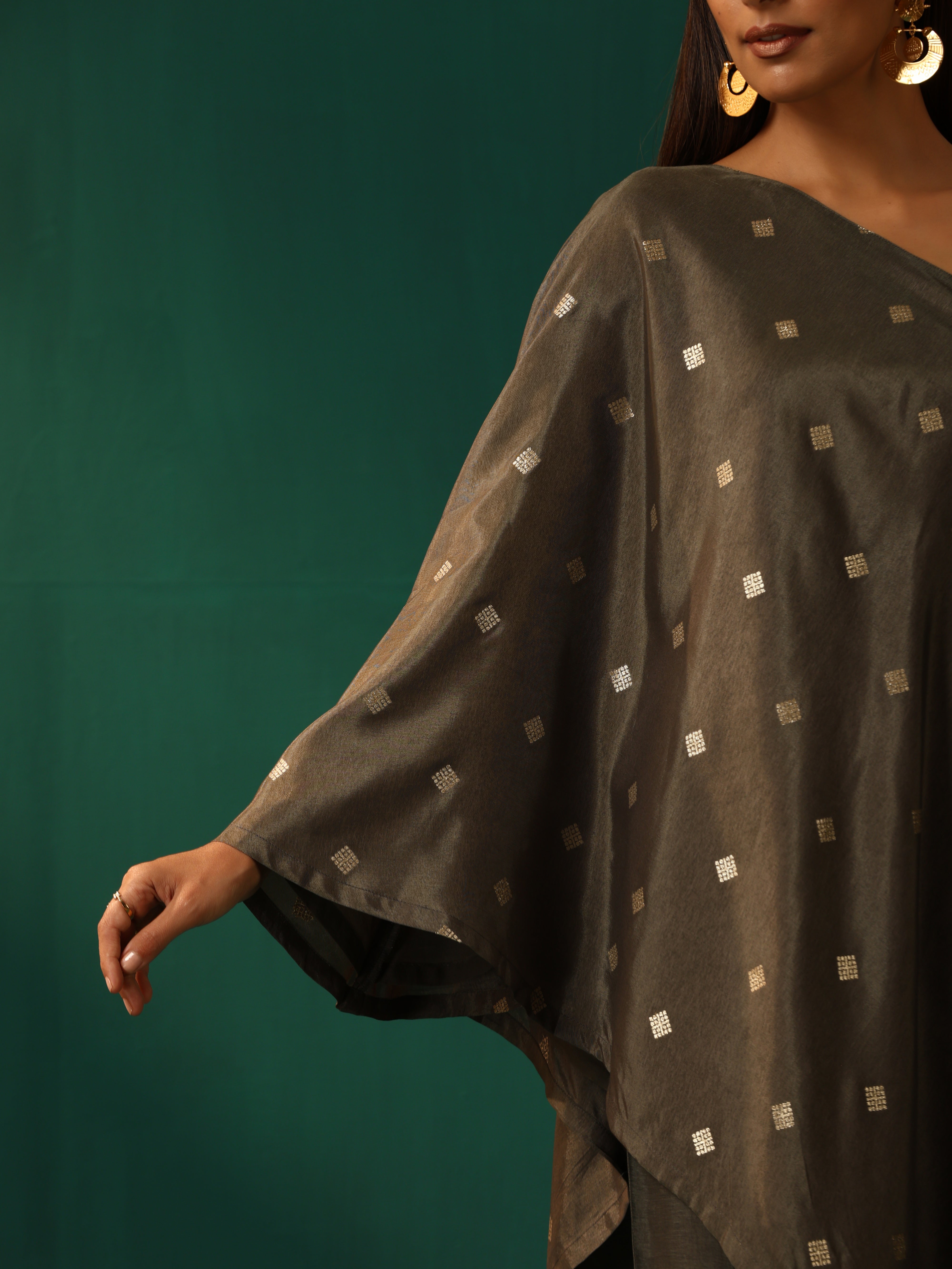 trueBrowns Grey Diamond Viscose Silk One-Shoulder Kurta Pant Set - Distacart