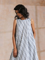 Thumbnail for trueBrowns Multi Grey On Grey Ikat Print Cotton High-Low Co-Ord Set - Distacart