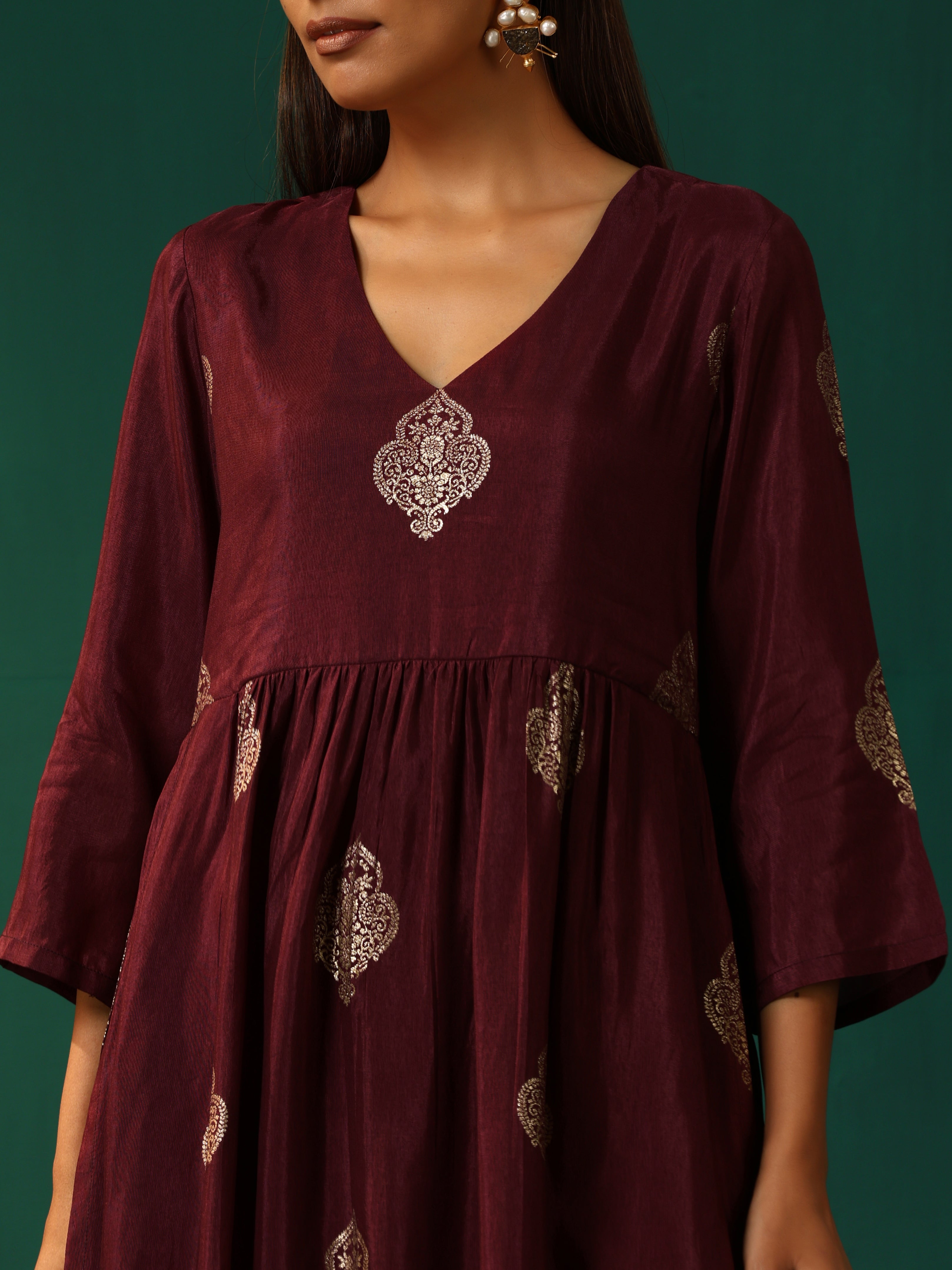 trueBrowns Wine Geometric Viscose Silk High Slit Kurta Pant Set - Distacart