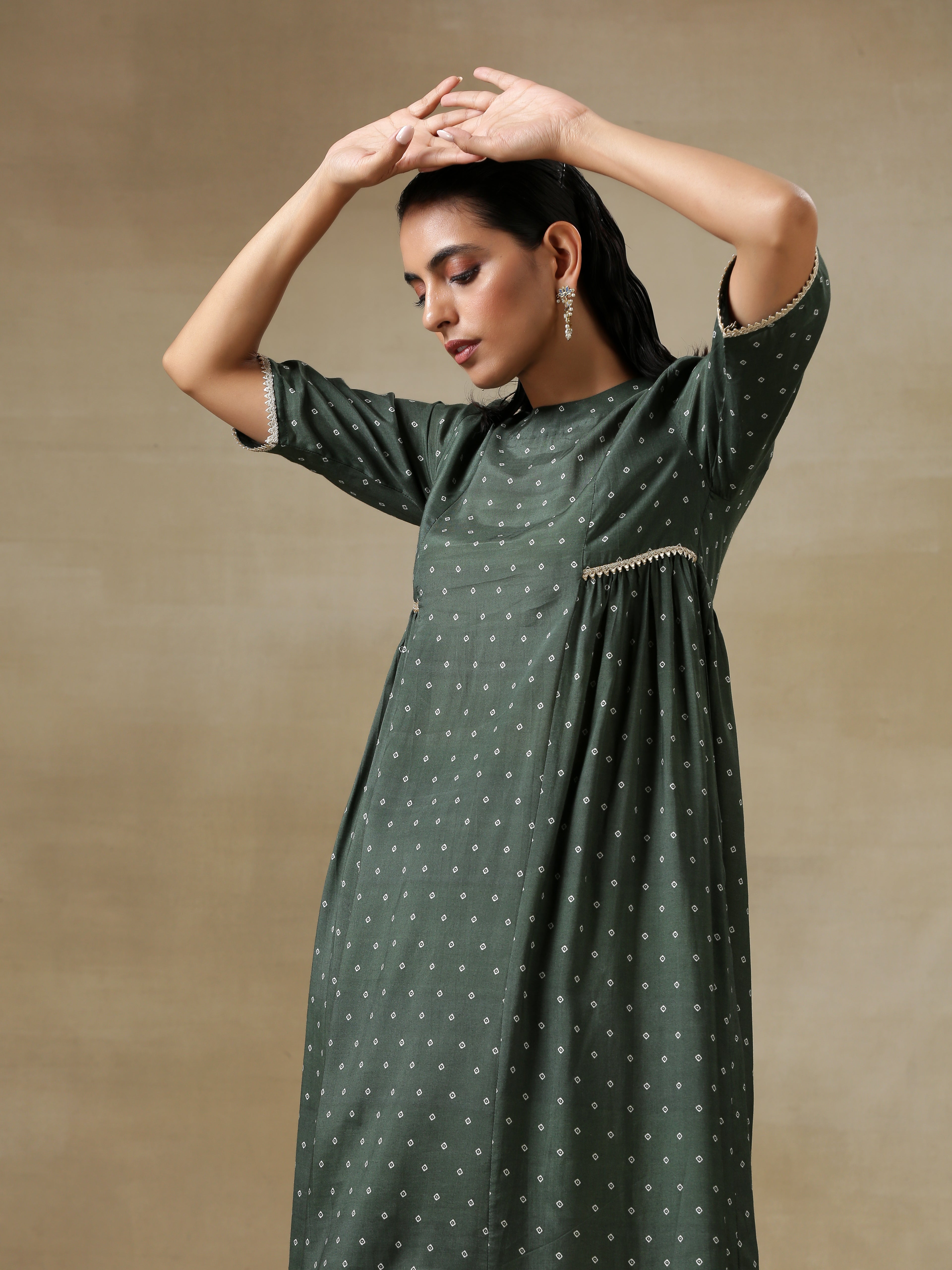 trueBrowns Dark Green Bandhani Printed Silk Side Gathered Kurta Pant Set - Distacart