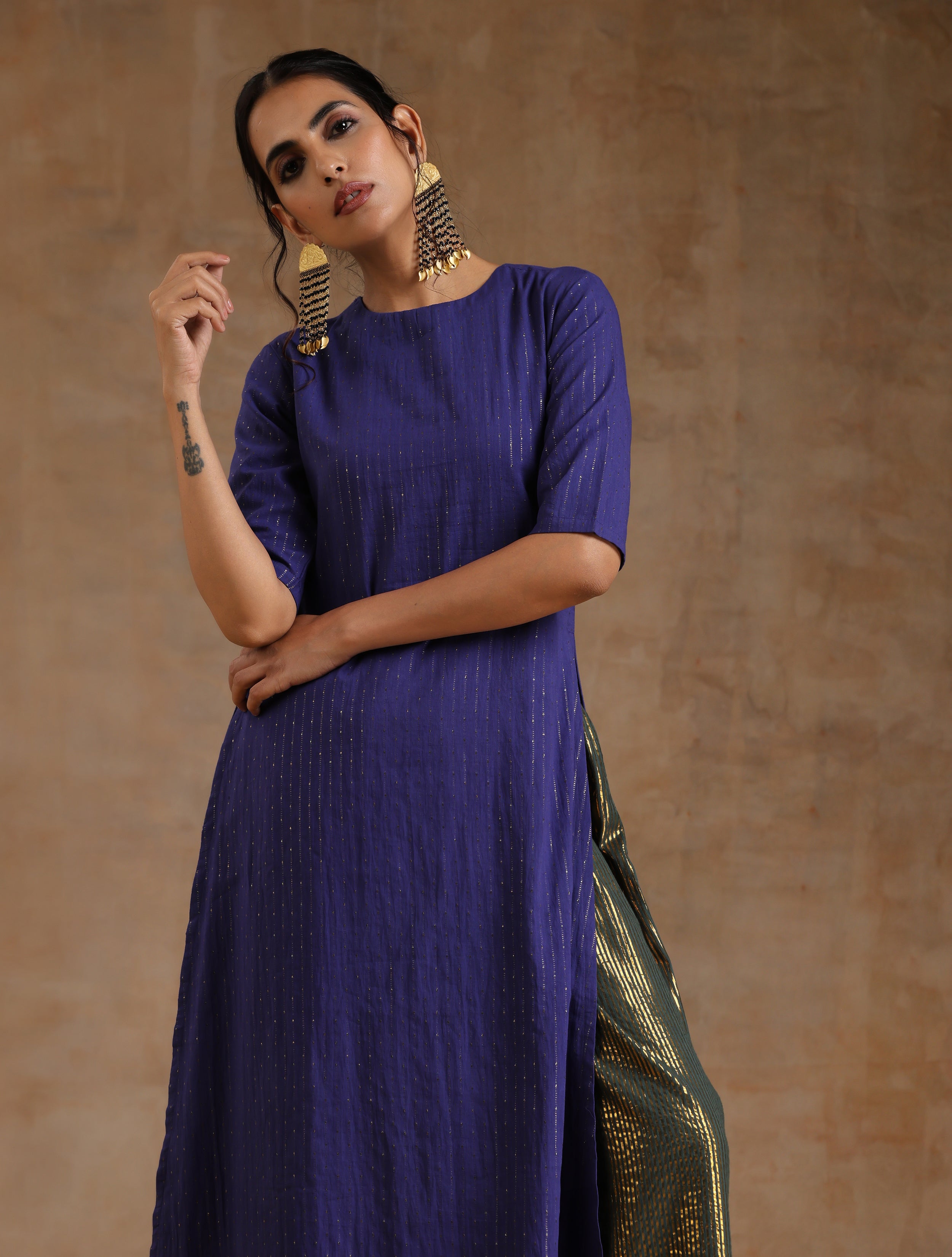 trueBrowns Spectrum Blue Gold Cotton High Slit Kurta Set - Distacart