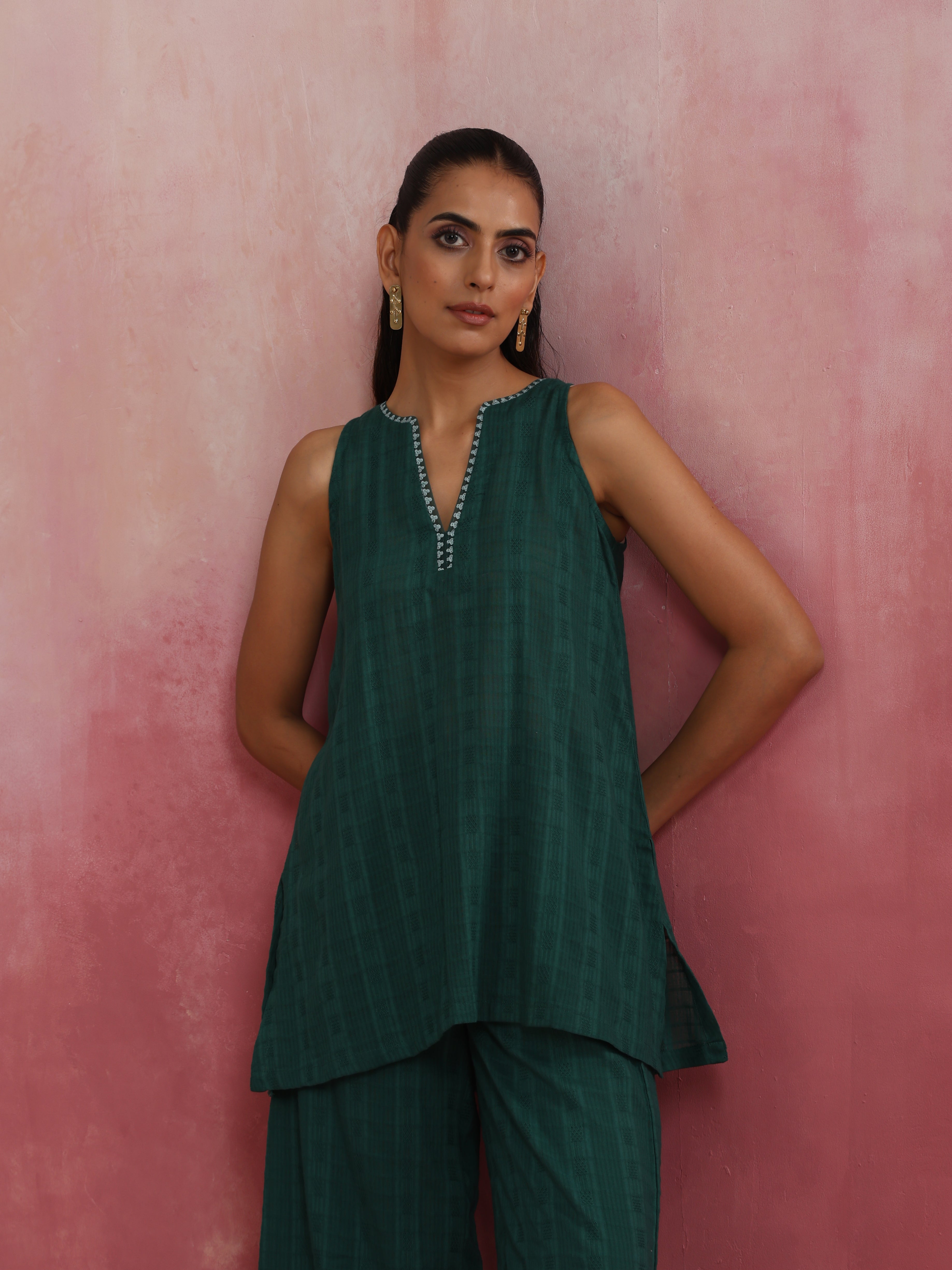 trueBrowns Dark Green Cotton Dobby Kurta Co-ord set - Distacart