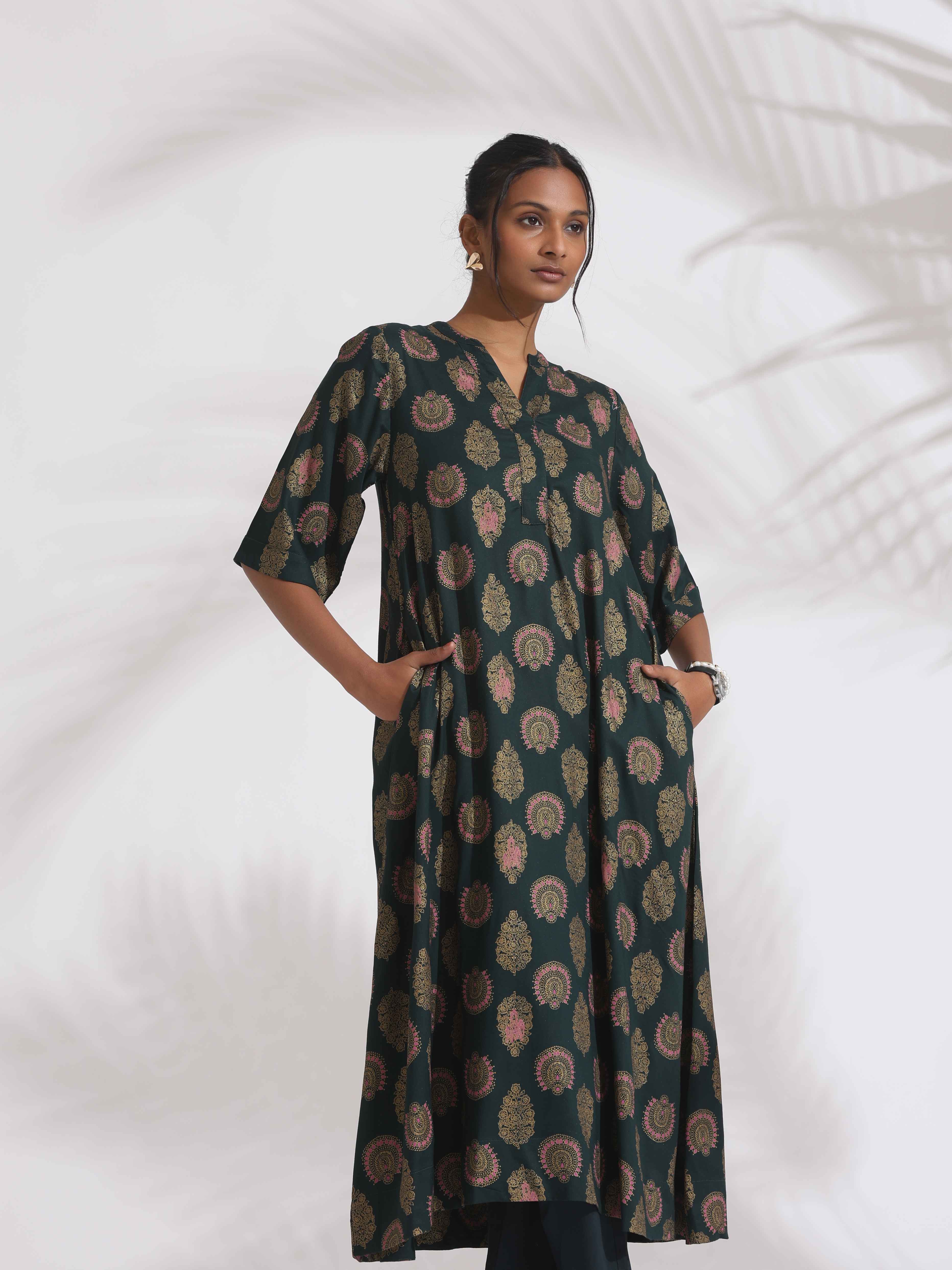 trueBrowns Green Foil Print Cotton Kurta Set - Distacart