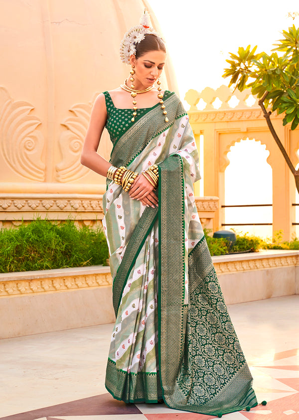 Monjolika Fashion Green Silk Foil Print Classic Saree