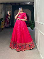 Thumbnail for Lorenvalley Pink Jacquard Silk Paithani Woven Design Gown - Distacart